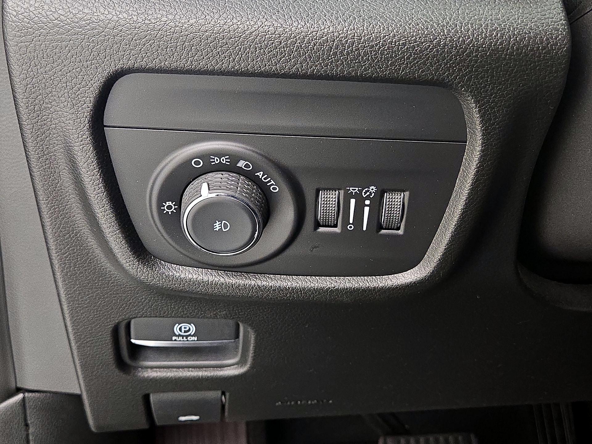 Thumbnail: 2023 Jeep Grand Cherokee L - 13
