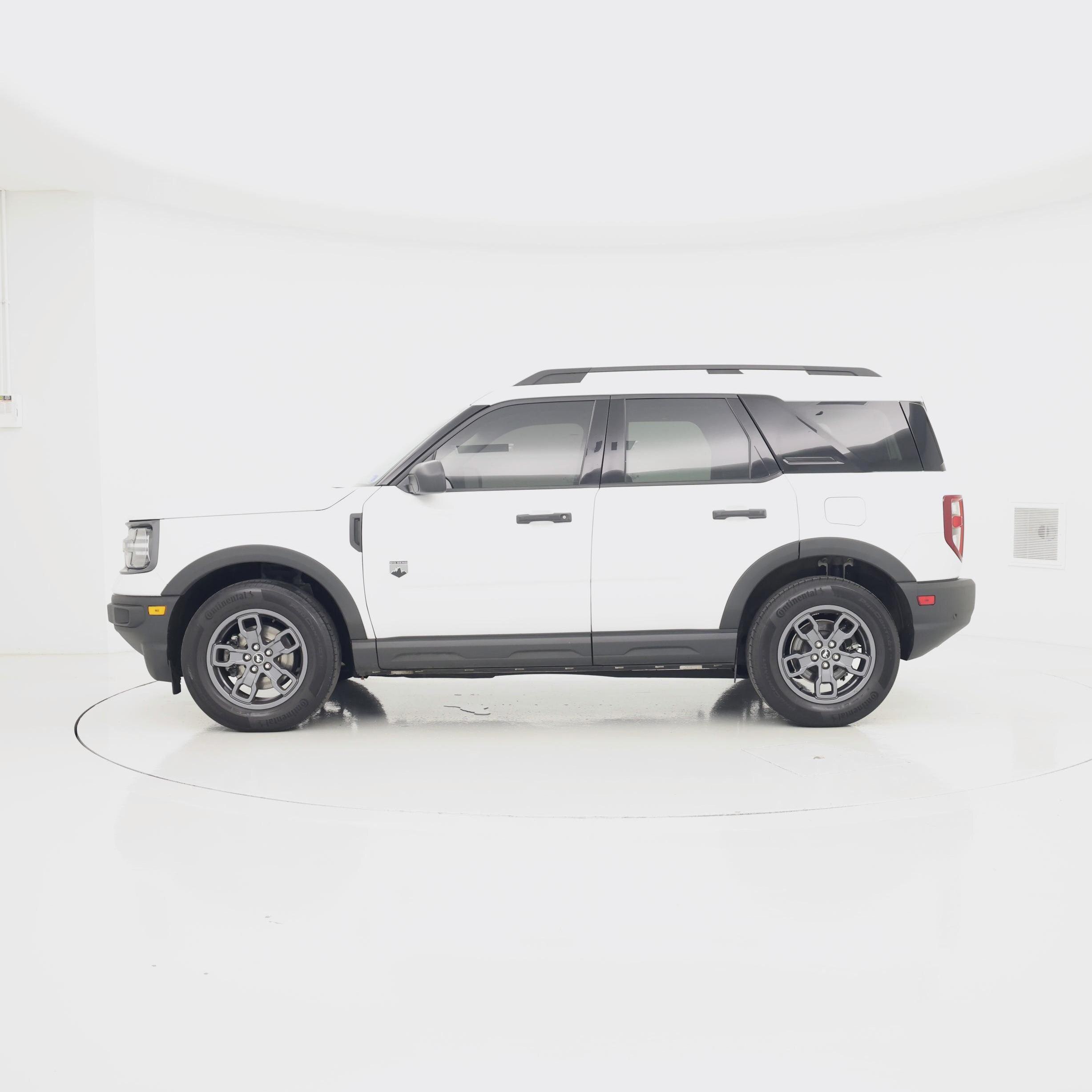 Thumbnail: 2022 Ford Bronco Sport - 3