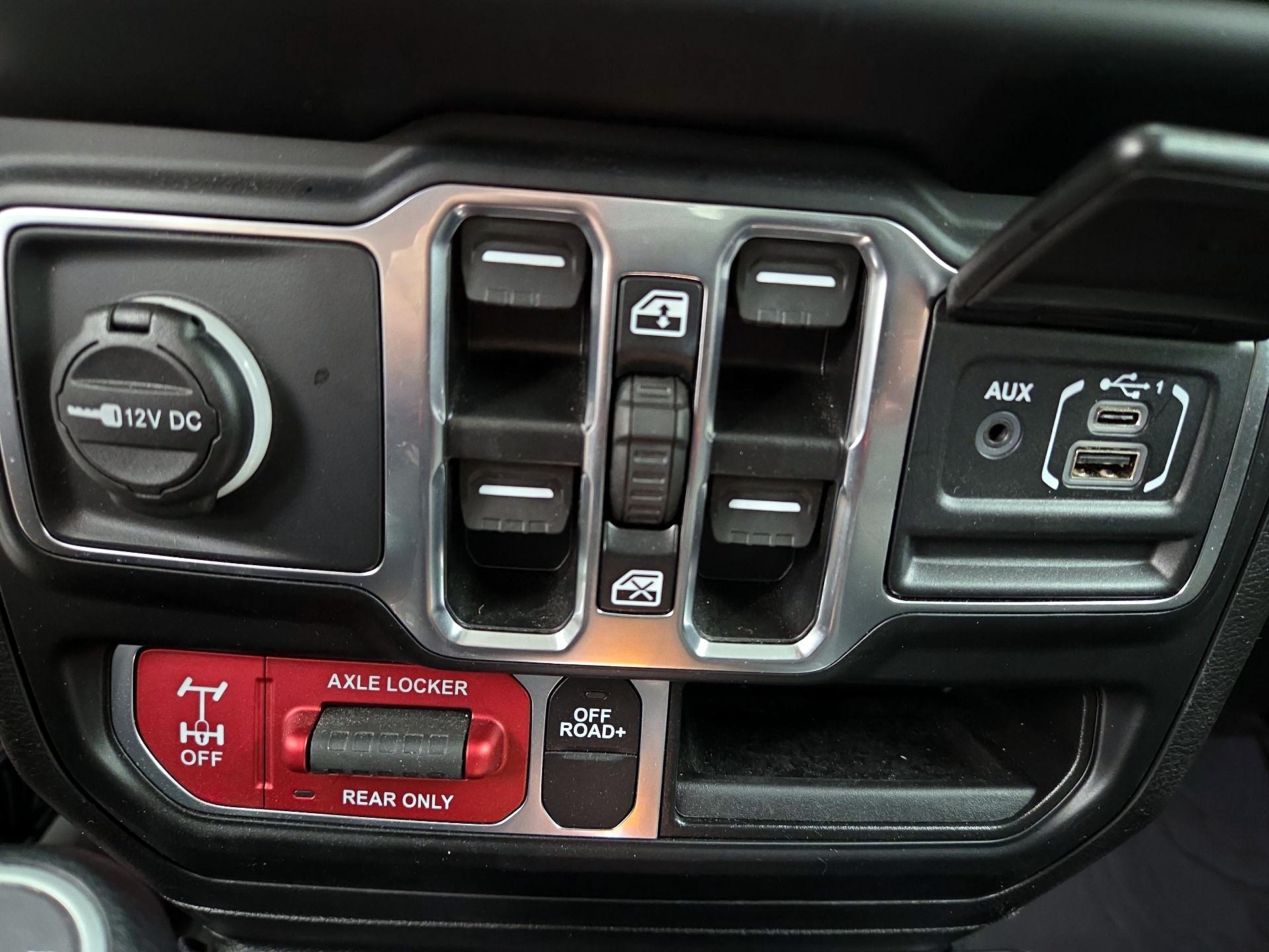 Thumbnail: 2023 Jeep Gladiator - 19
