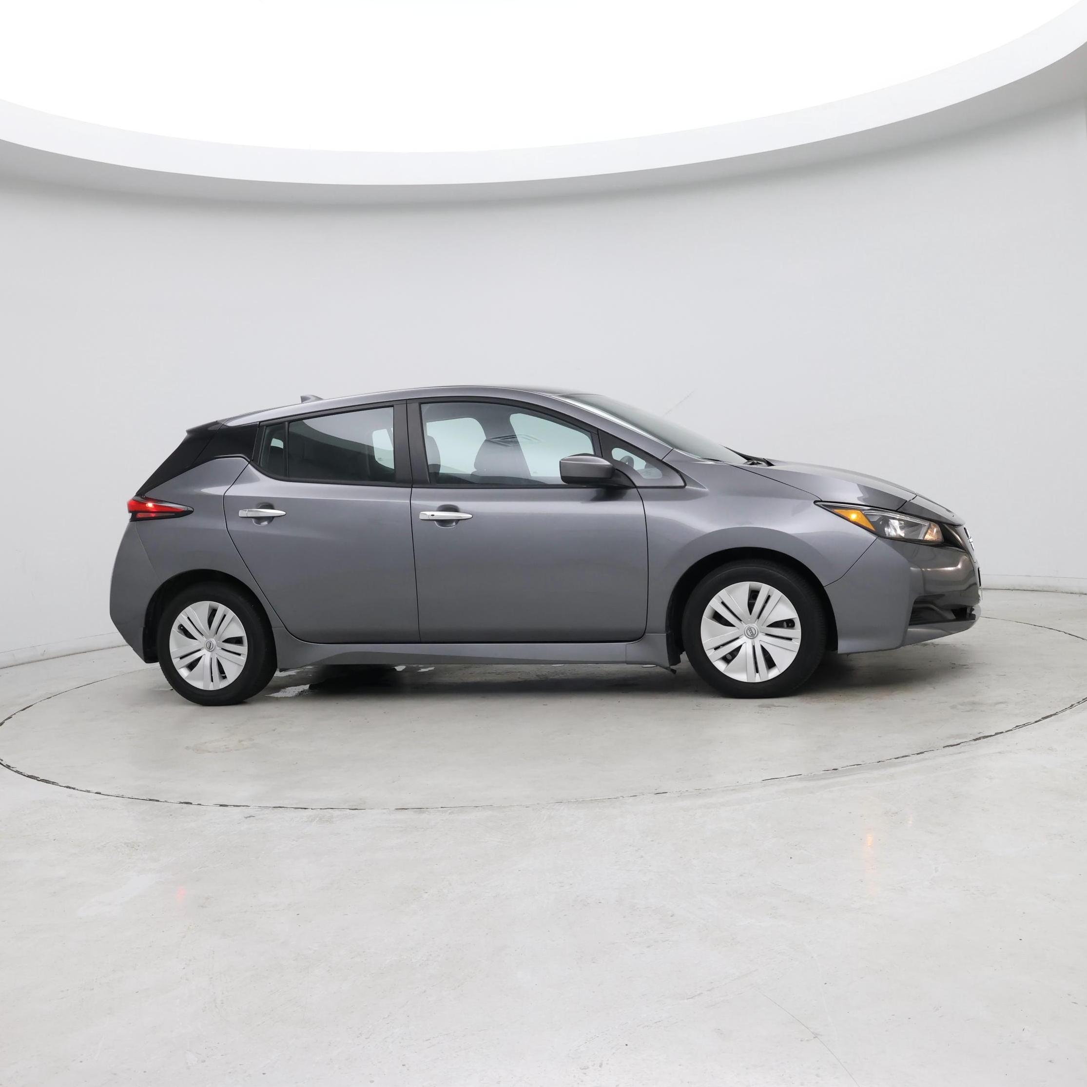 Thumbnail: 2023 Nissan Leaf - 7