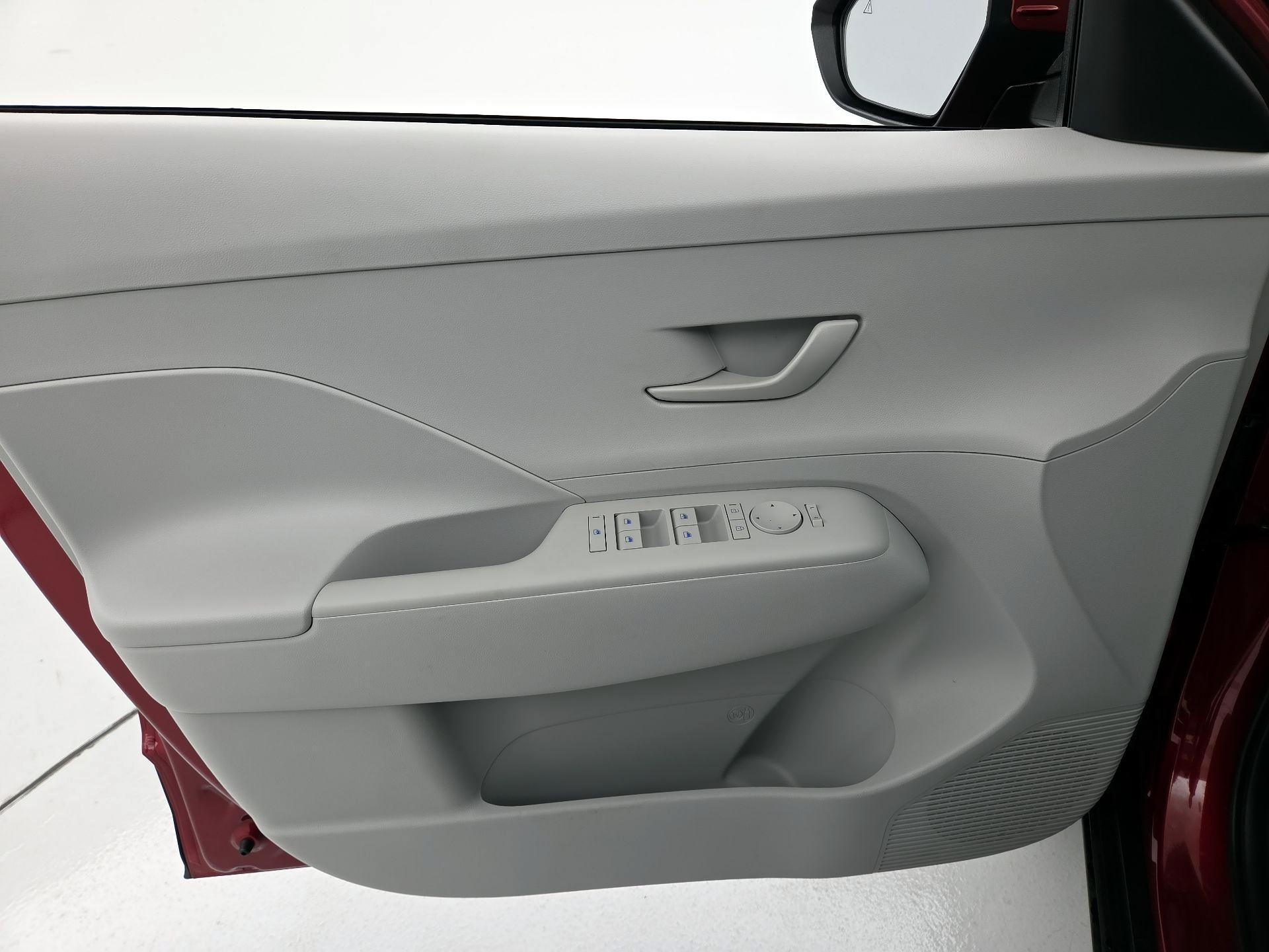 Thumbnail: 2025 Hyundai Kona - 12