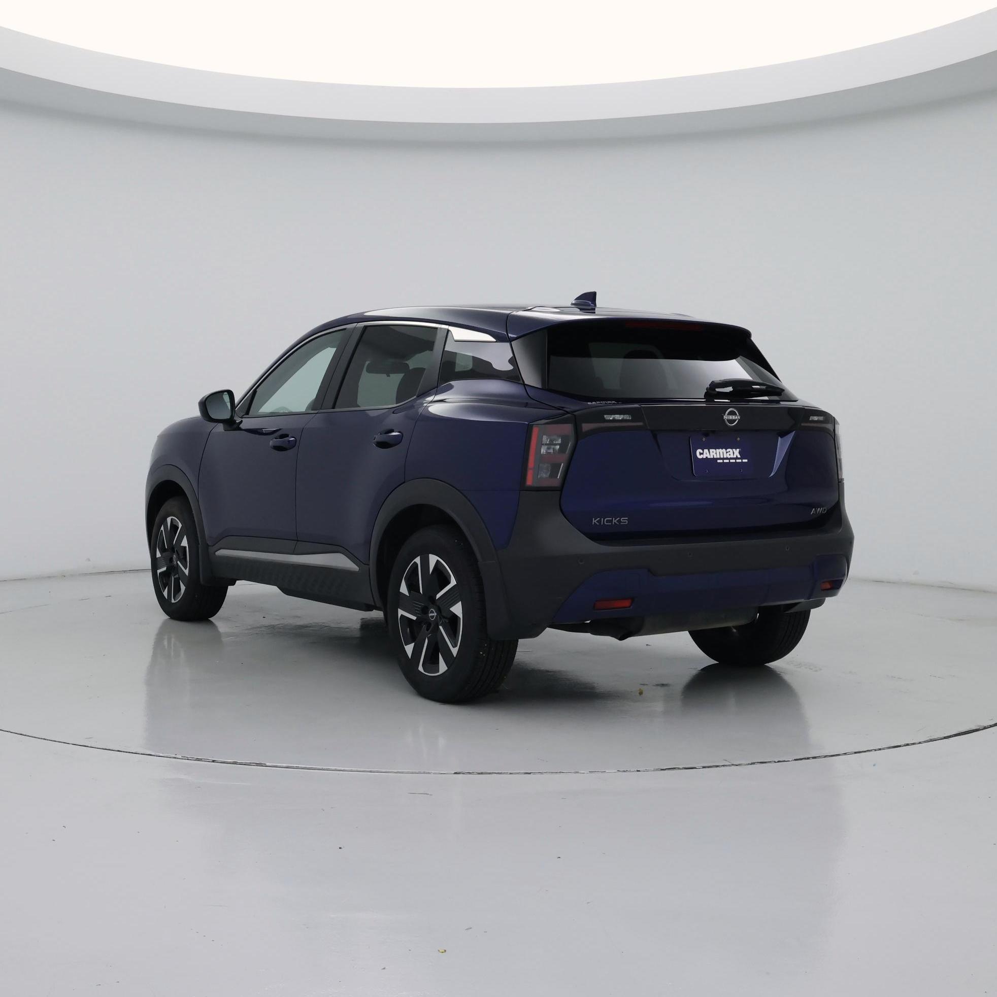 Thumbnail: 2025 Nissan Kicks - 2