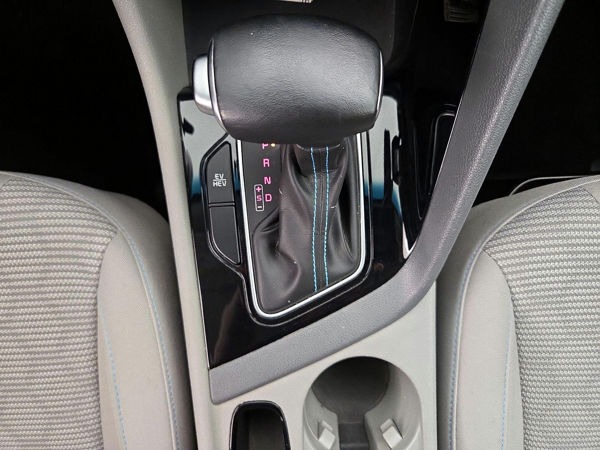 Thumbnail: 2022 Kia Niro - 17