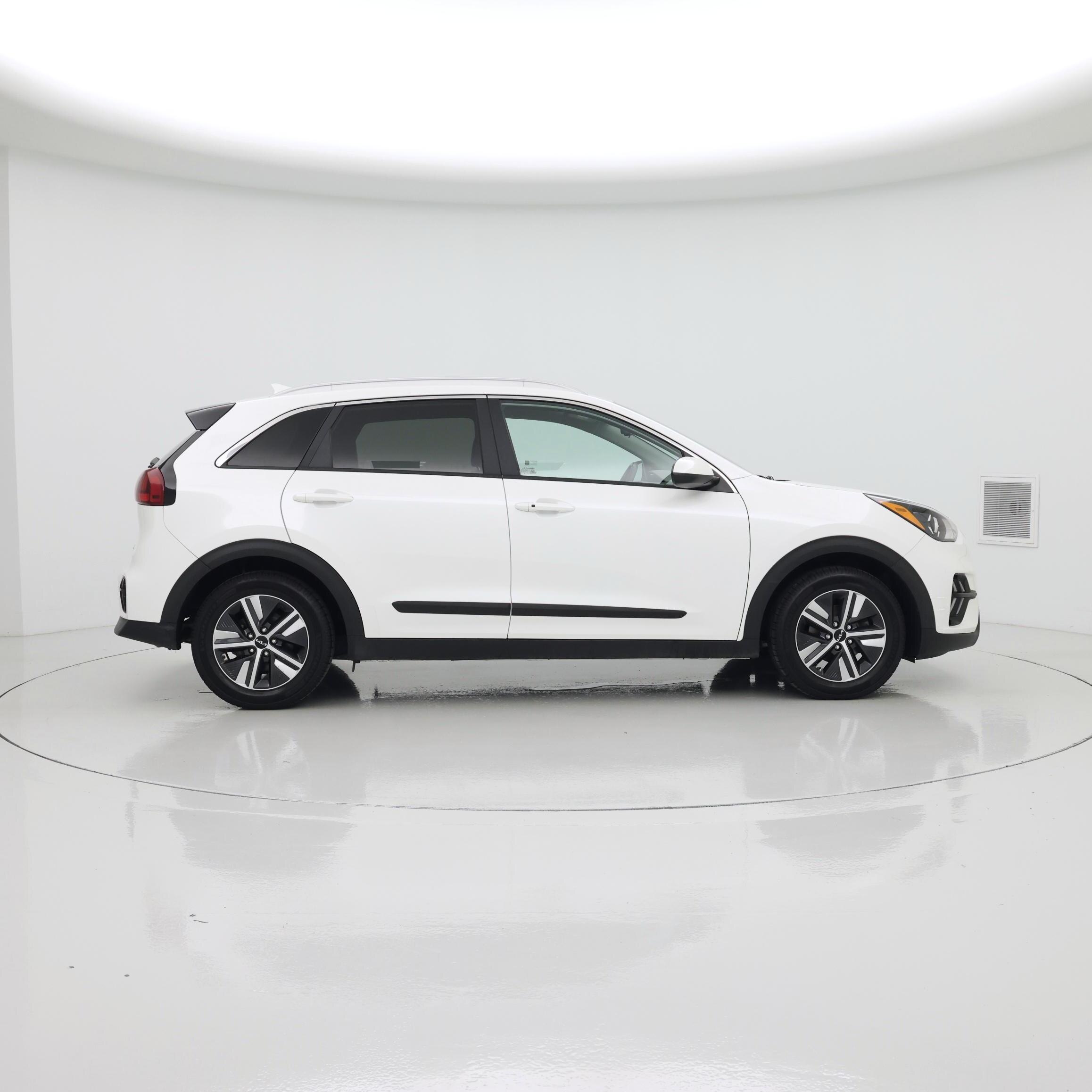 Thumbnail: 2022 Kia Niro - 7