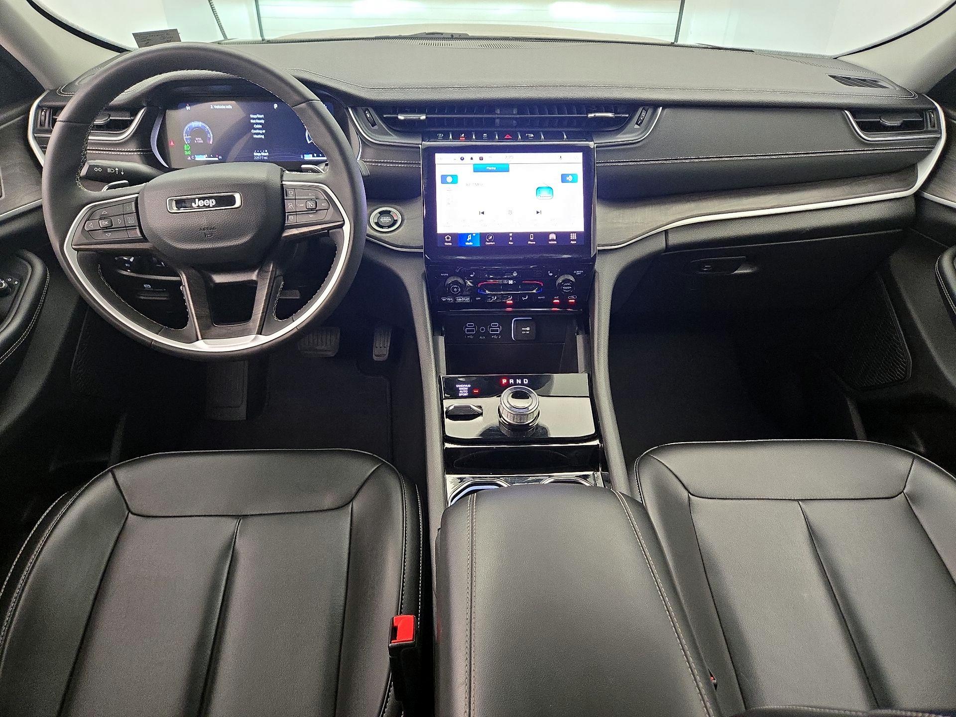 Thumbnail: 2023 Jeep Grand Cherokee - 9