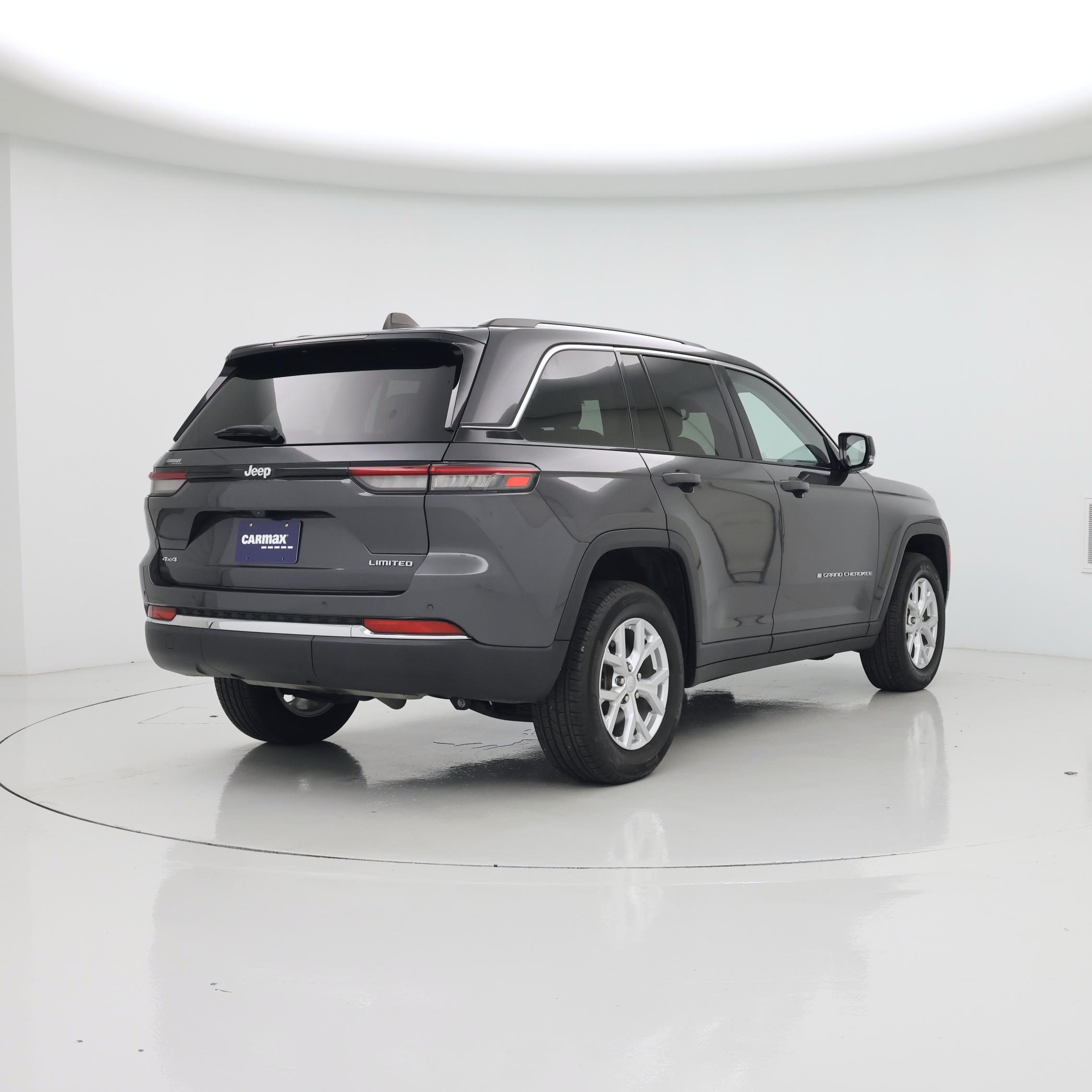 Thumbnail: 2023 Jeep Grand Cherokee - 8