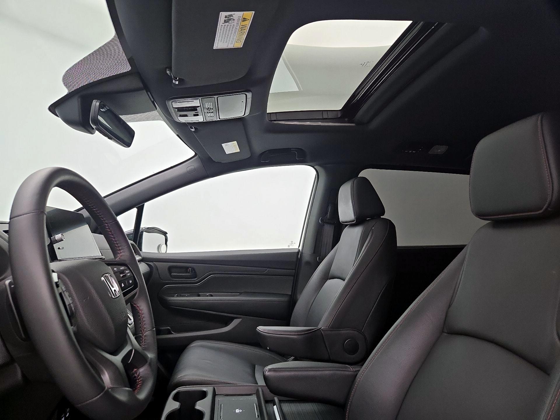 Thumbnail: 2025 Honda Odyssey - 19