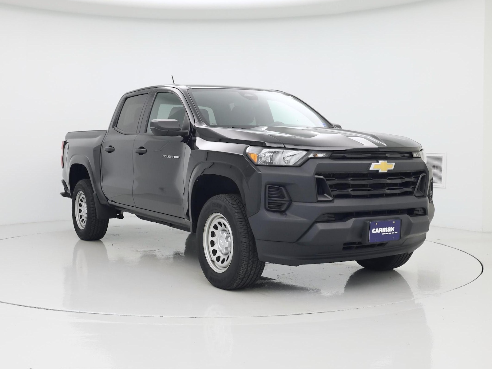 2024 Chevrolet Colorado Work Truck - Photo 2