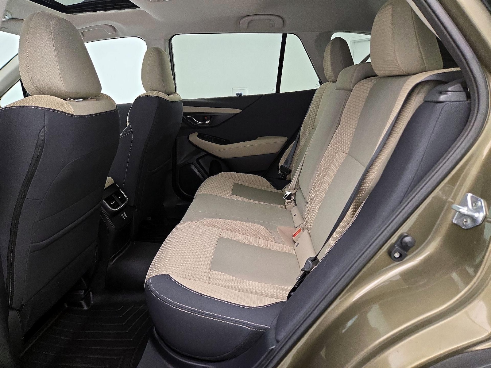 2024 Subaru Outback Premium - Photo 22