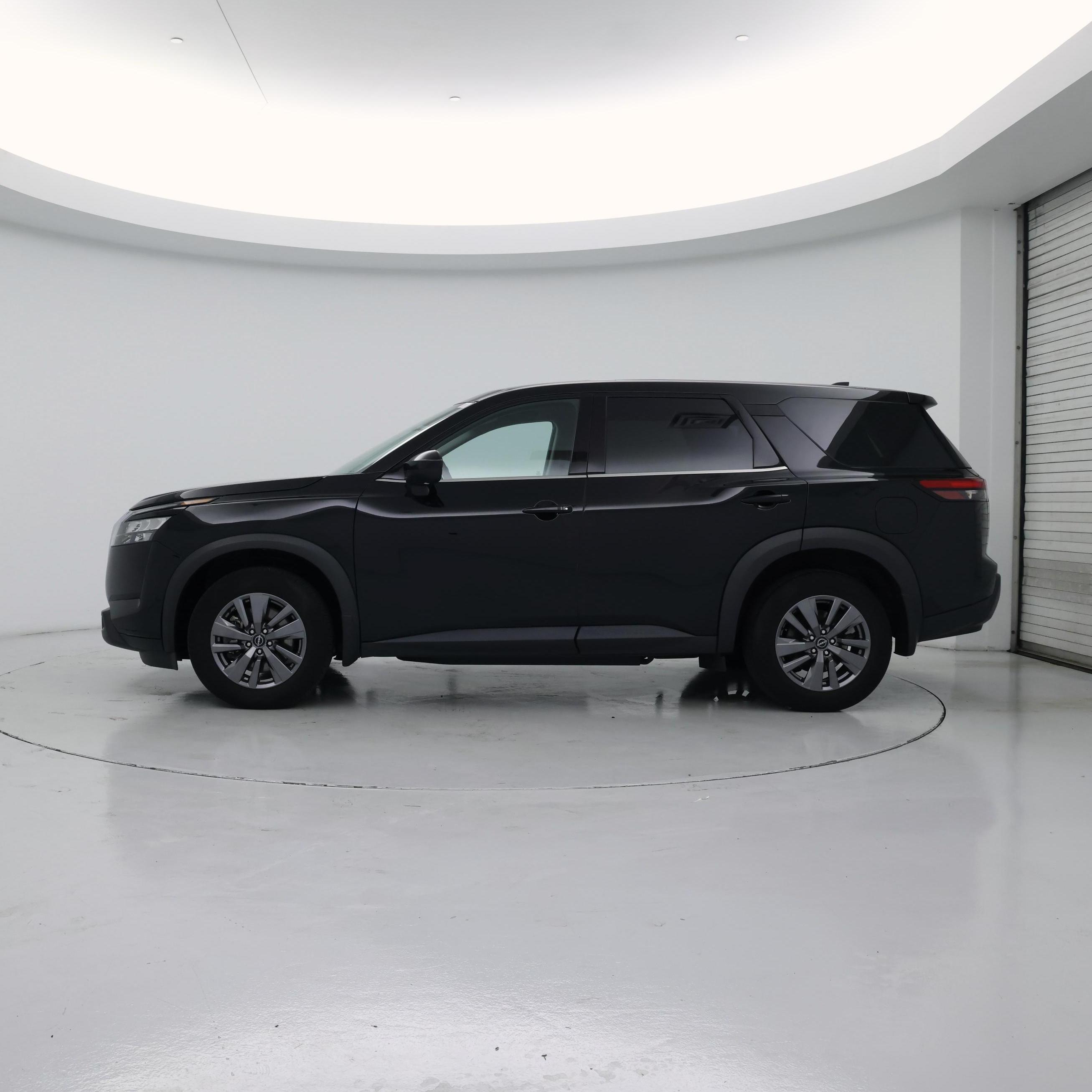 Thumbnail: 2023 Nissan Pathfinder - 3