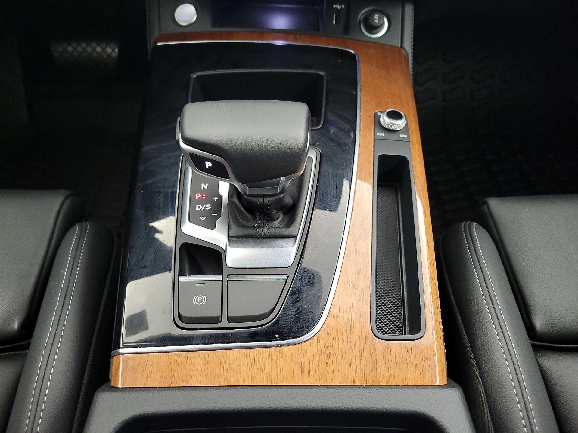 Thumbnail: 2024 Audi Q5 - 18