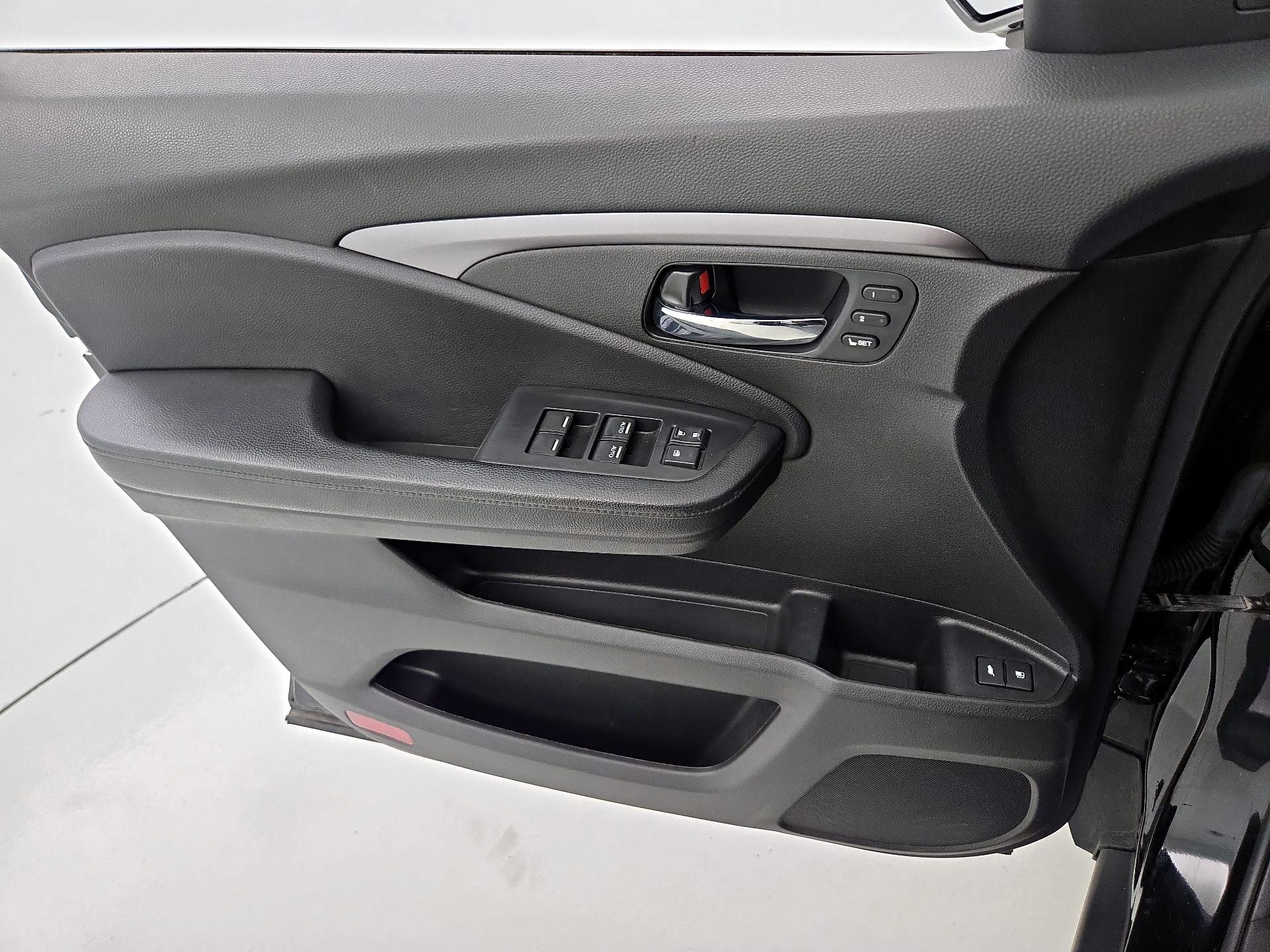 Thumbnail: 2022 Honda Pilot - 12