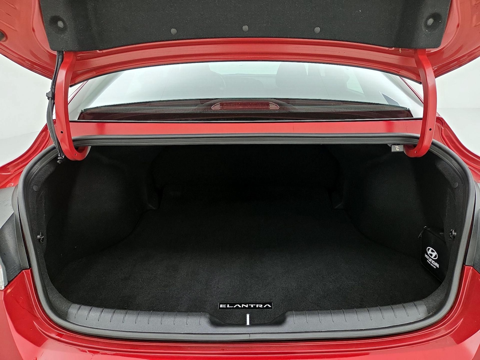 2025 Hyundai Elantra SEL - Photo 21