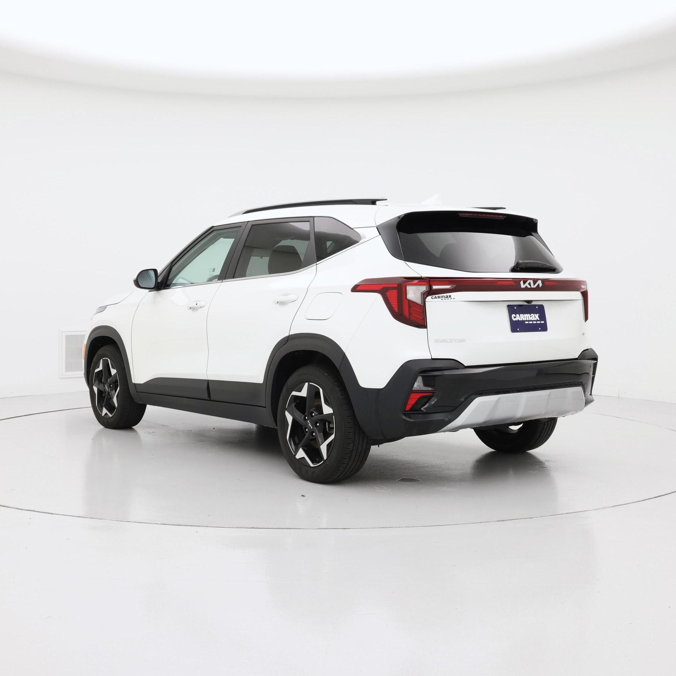 Thumbnail: 2024 Kia Seltos - 2