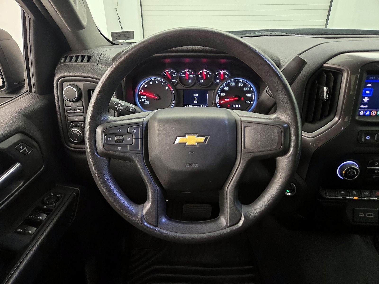 2023 Chevrolet Silverado 1500 Custom - Photo 11