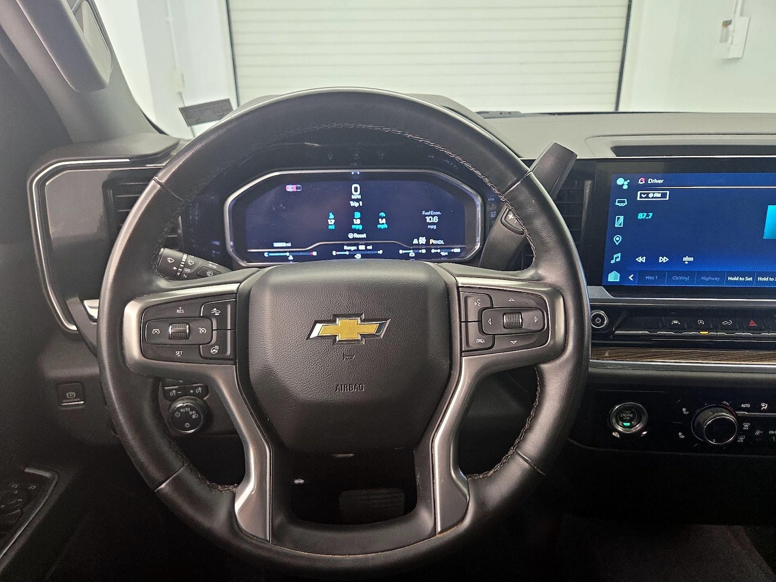 2024 Chevrolet Silverado 1500 LT - Photo 11