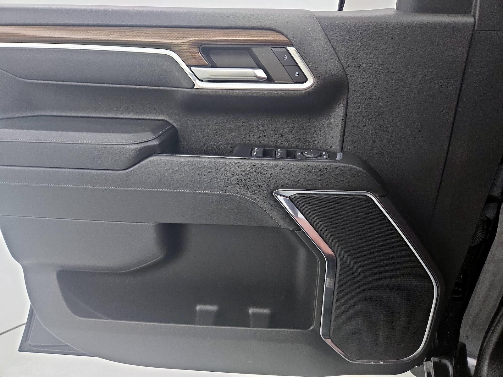 2024 Chevrolet Silverado 1500 LT - Photo 13