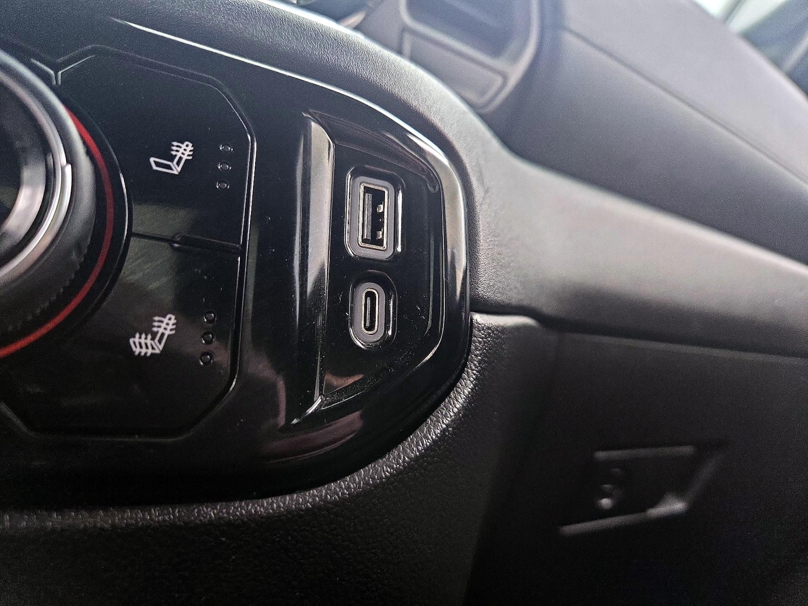 2024 Chevrolet Silverado 1500 LT - Photo 19