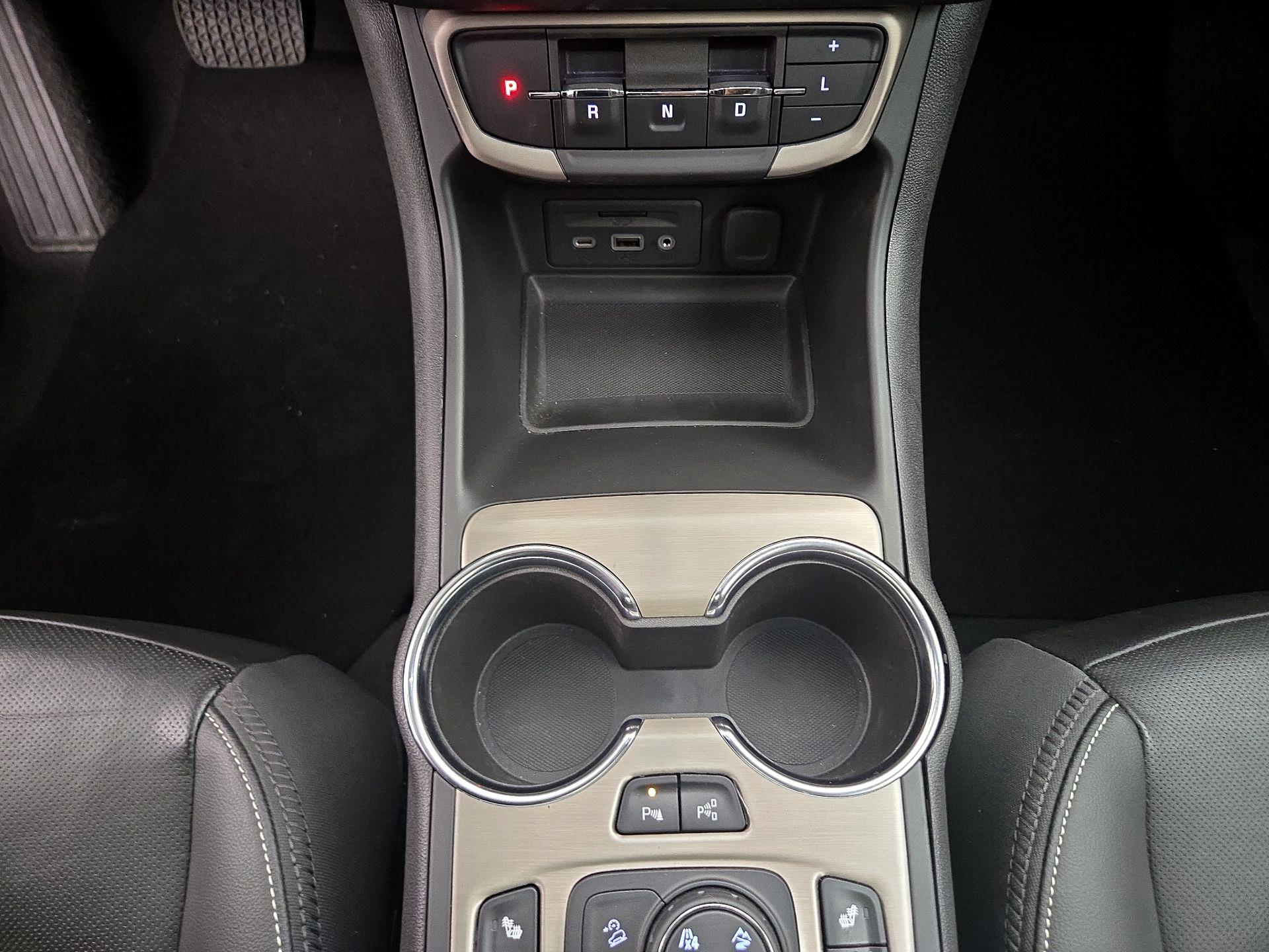 Thumbnail: 2023 GMC Terrain - 17