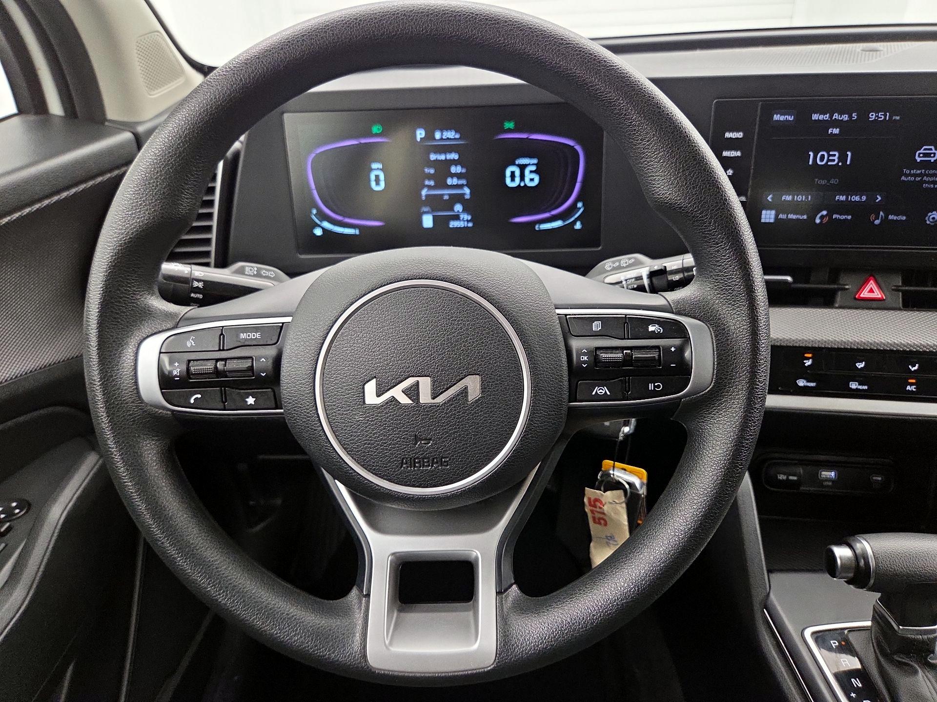 Thumbnail: 2023 Kia Sportage - 10