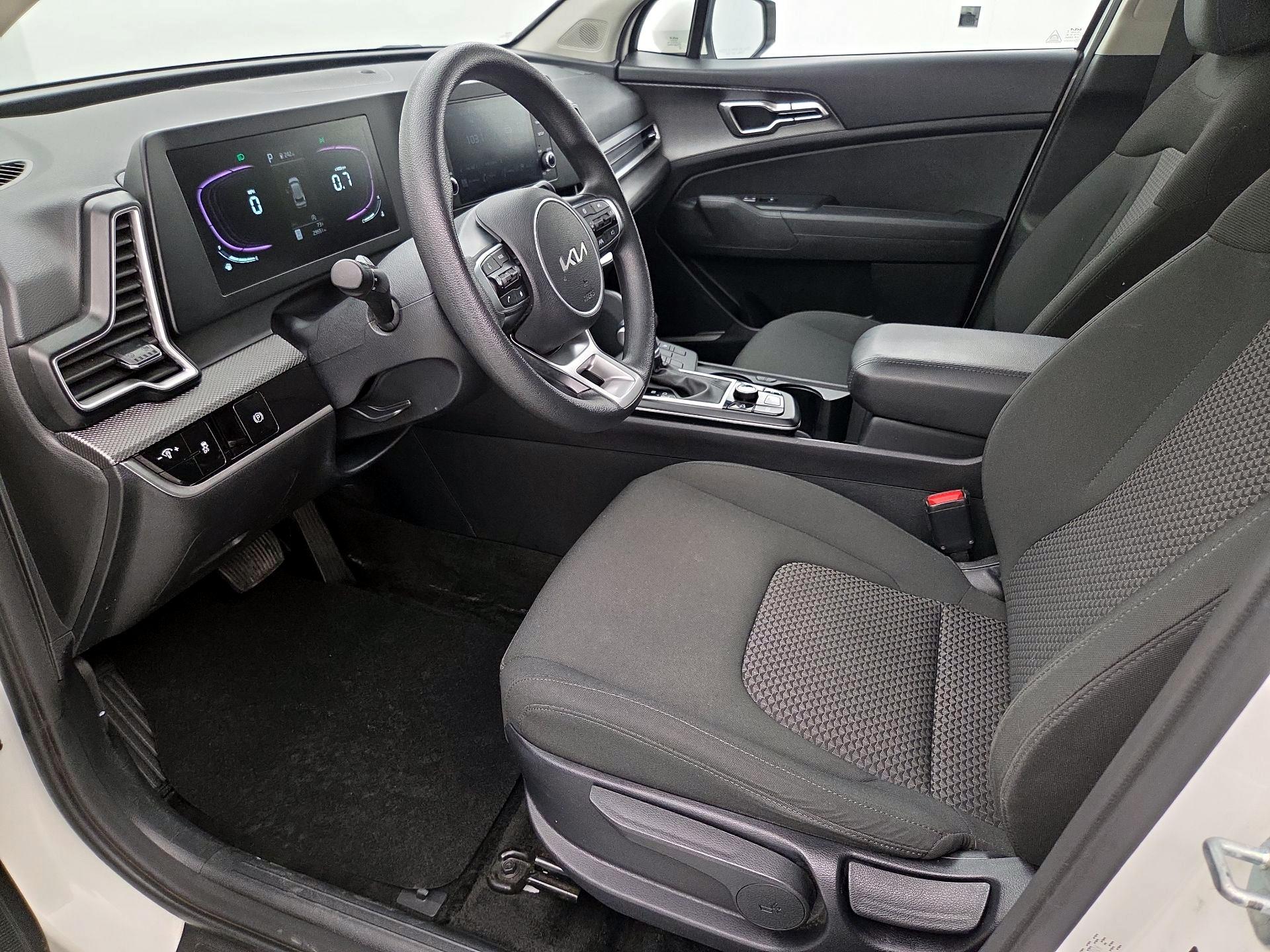 Thumbnail: 2023 Kia Sportage - 11