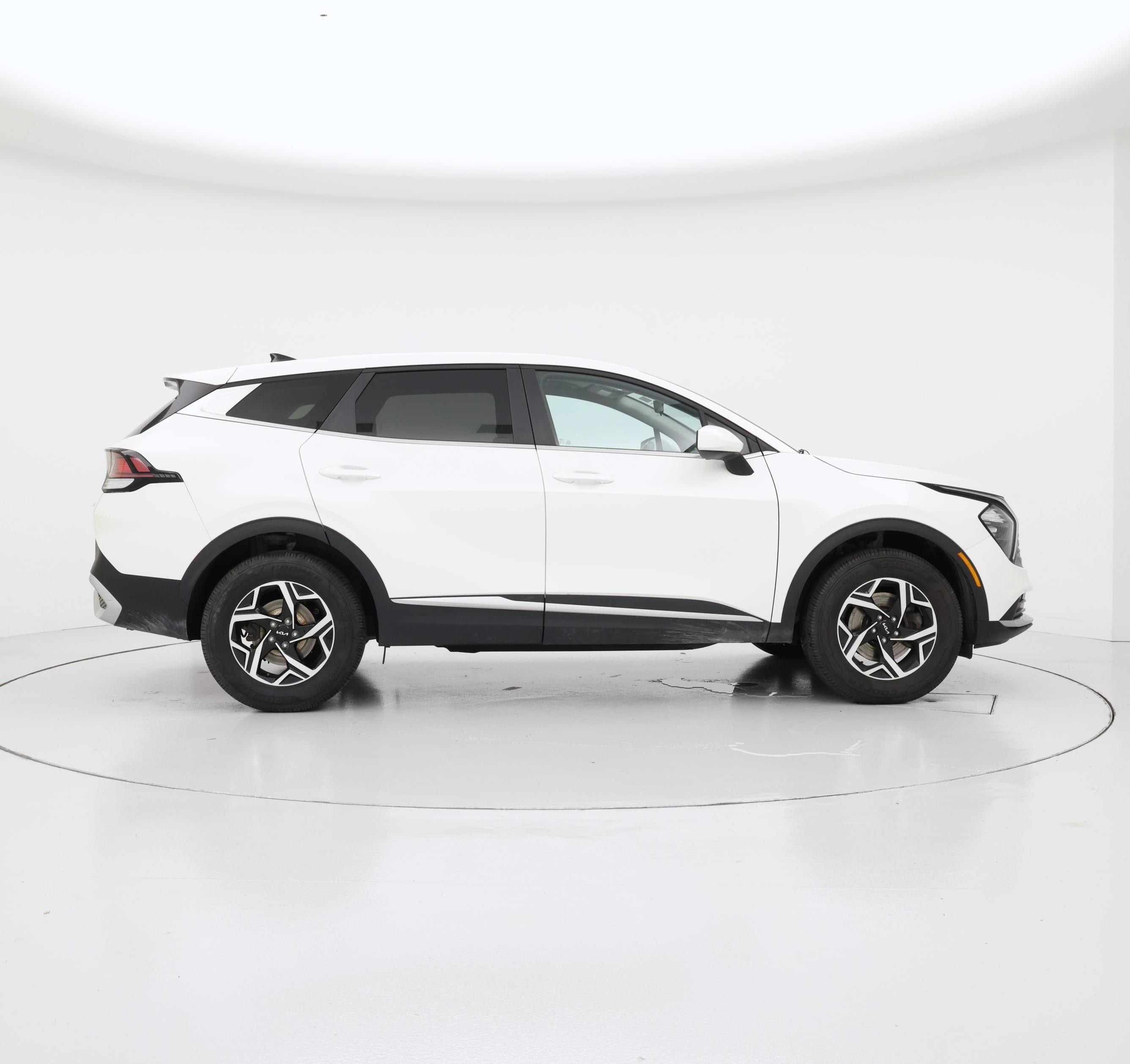 Thumbnail: 2023 Kia Sportage - 7
