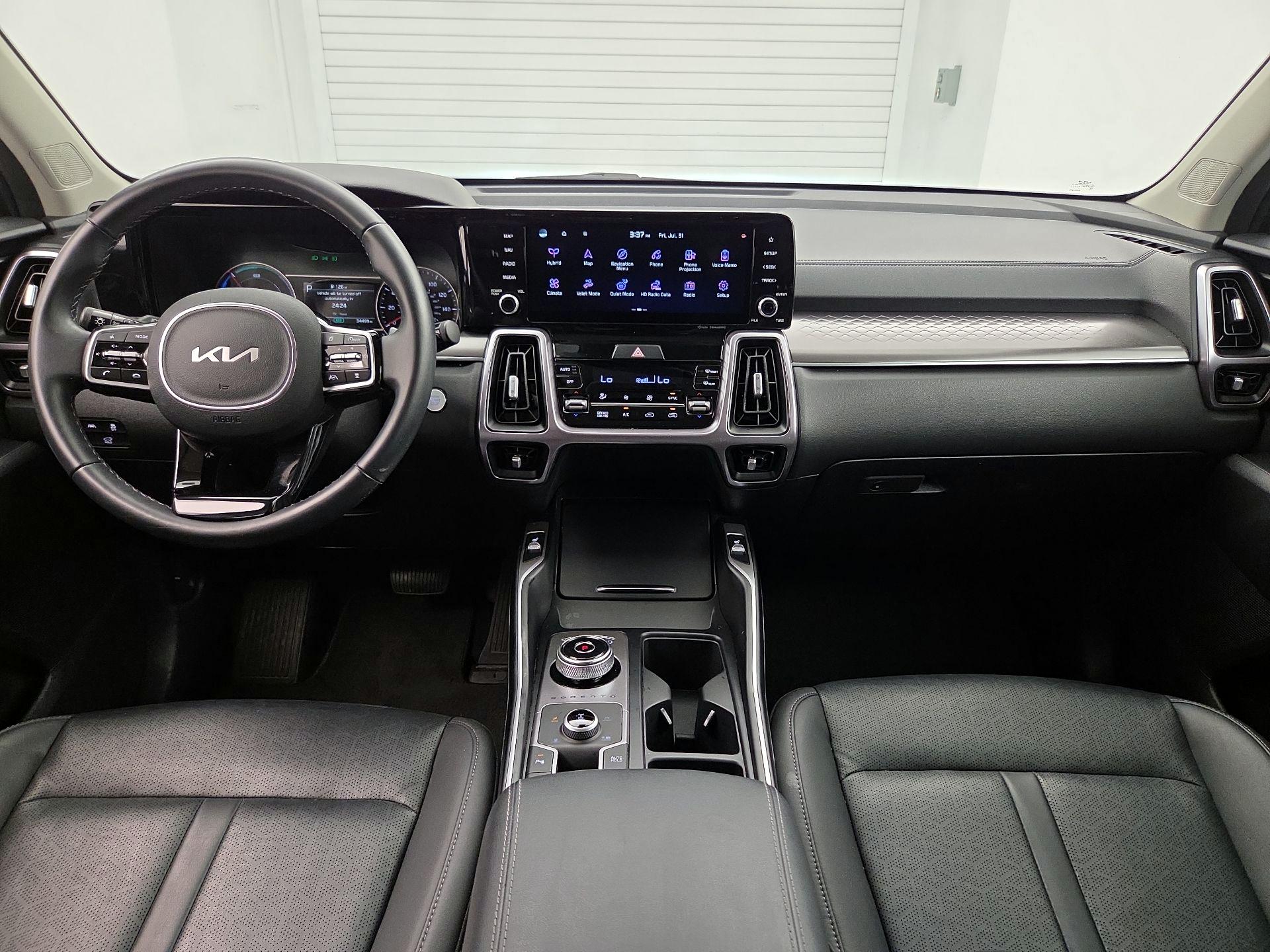 Thumbnail: 2023 Kia Sorento - 9