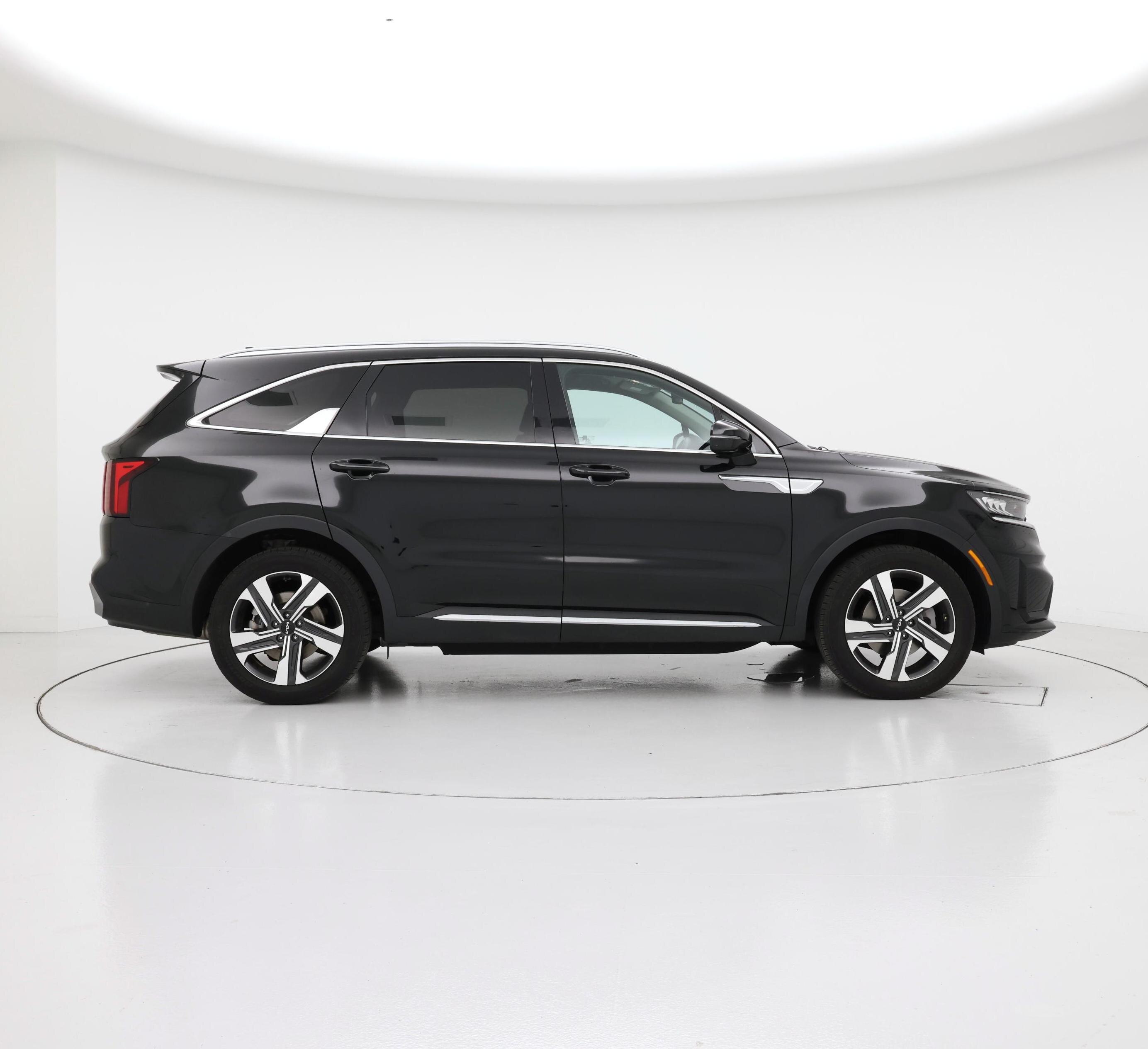 Thumbnail: 2023 Kia Sorento - 7