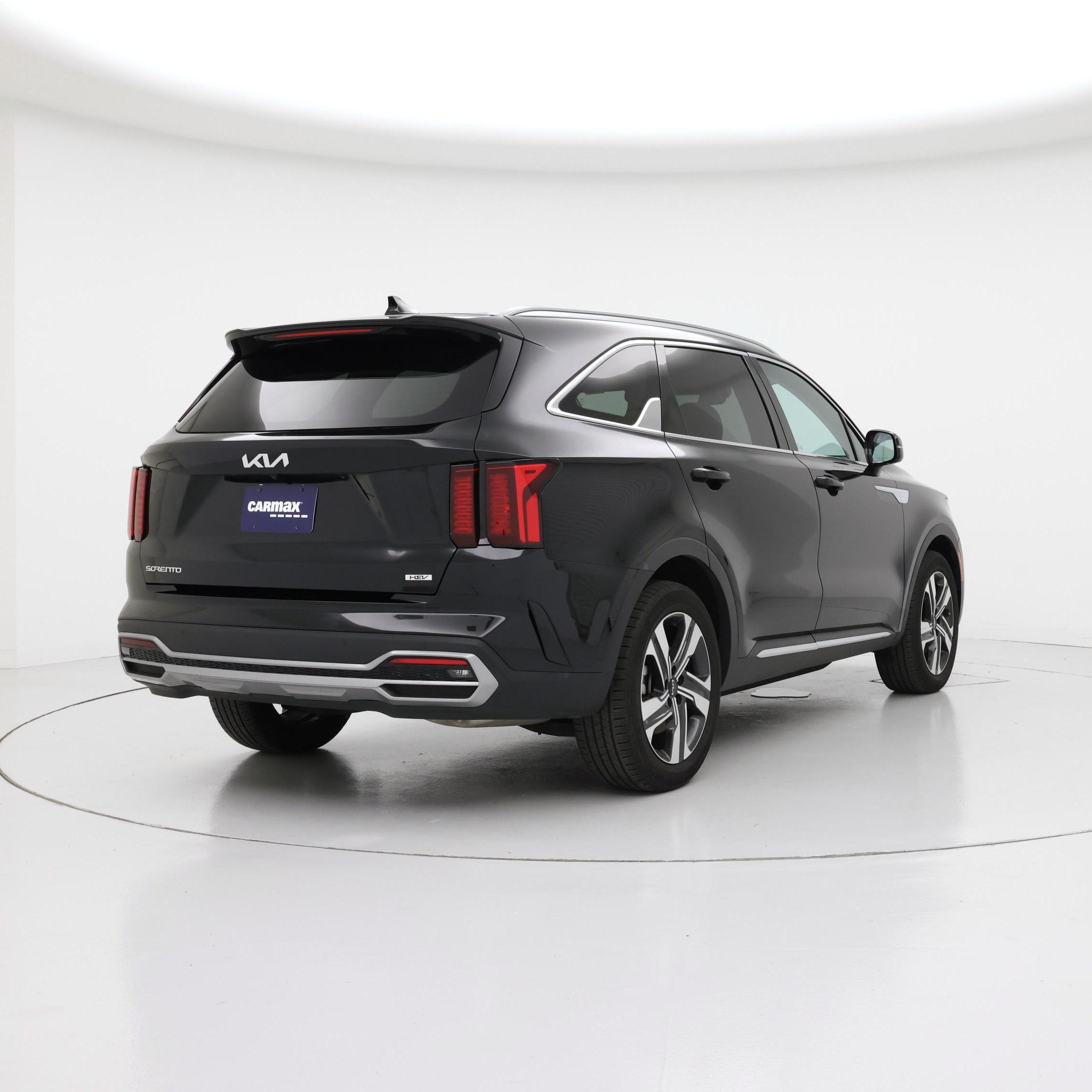 Thumbnail: 2023 Kia Sorento - 8