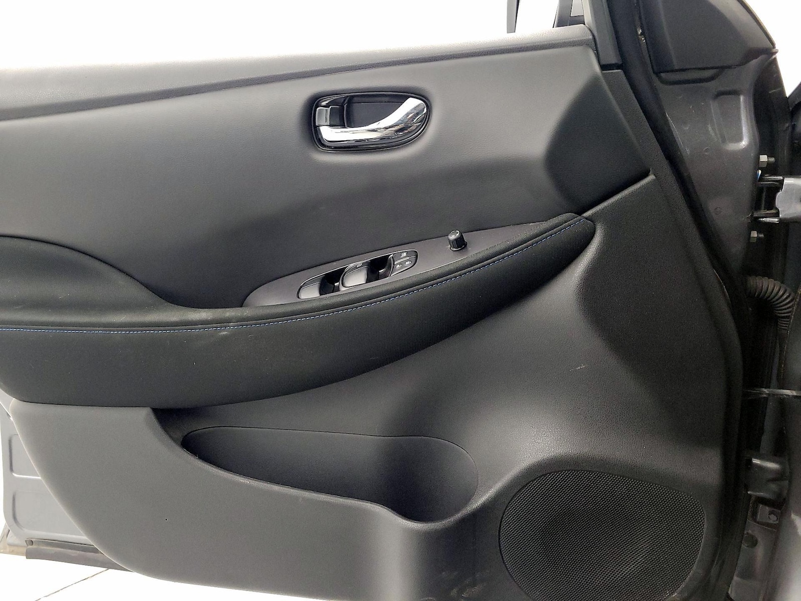 2023 Nissan Leaf S - Photo 13