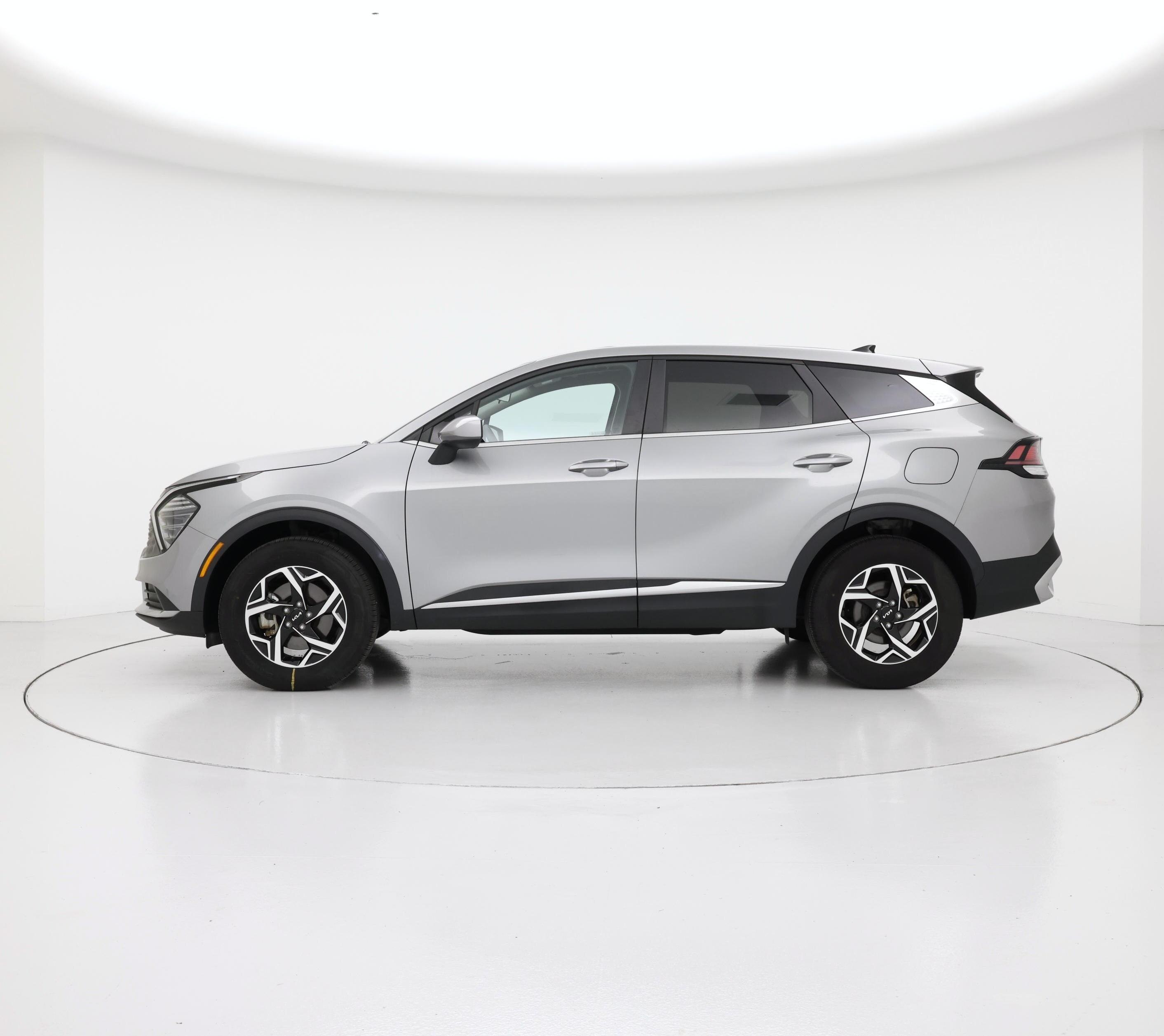 Thumbnail: 2025 Kia Sportage - 3