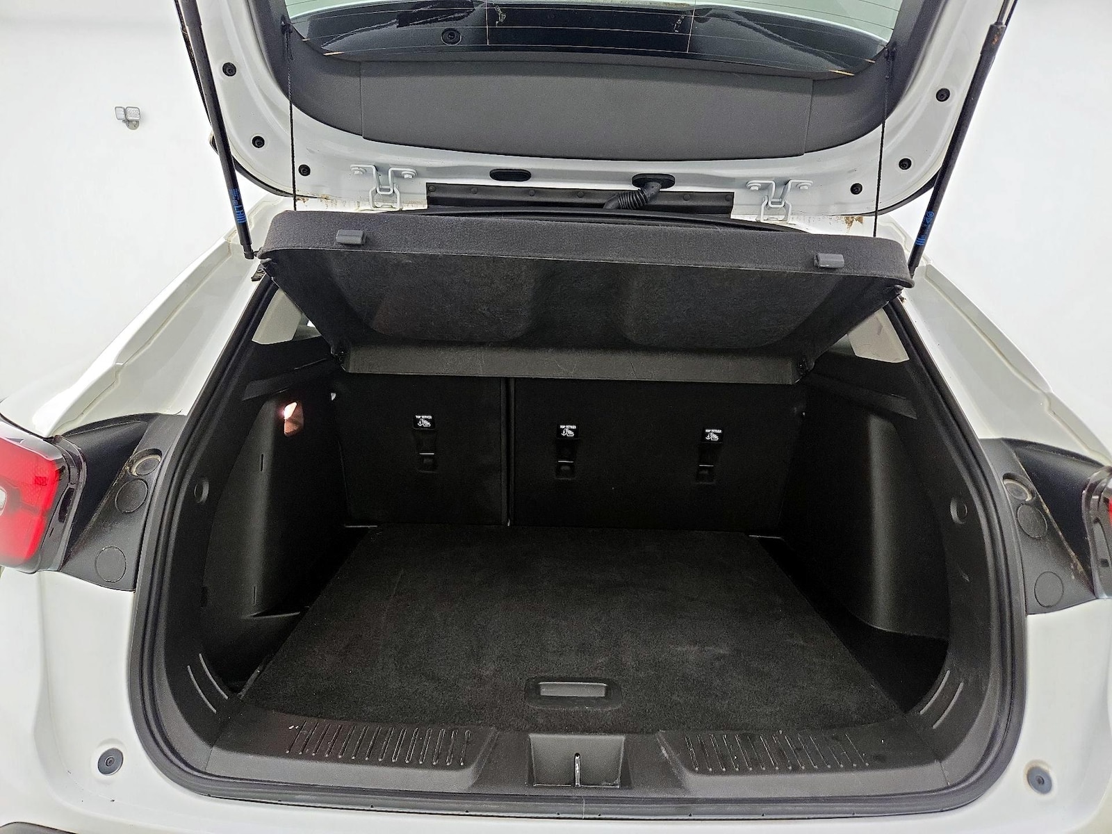 2024 Chevrolet Trax LT - Photo 21