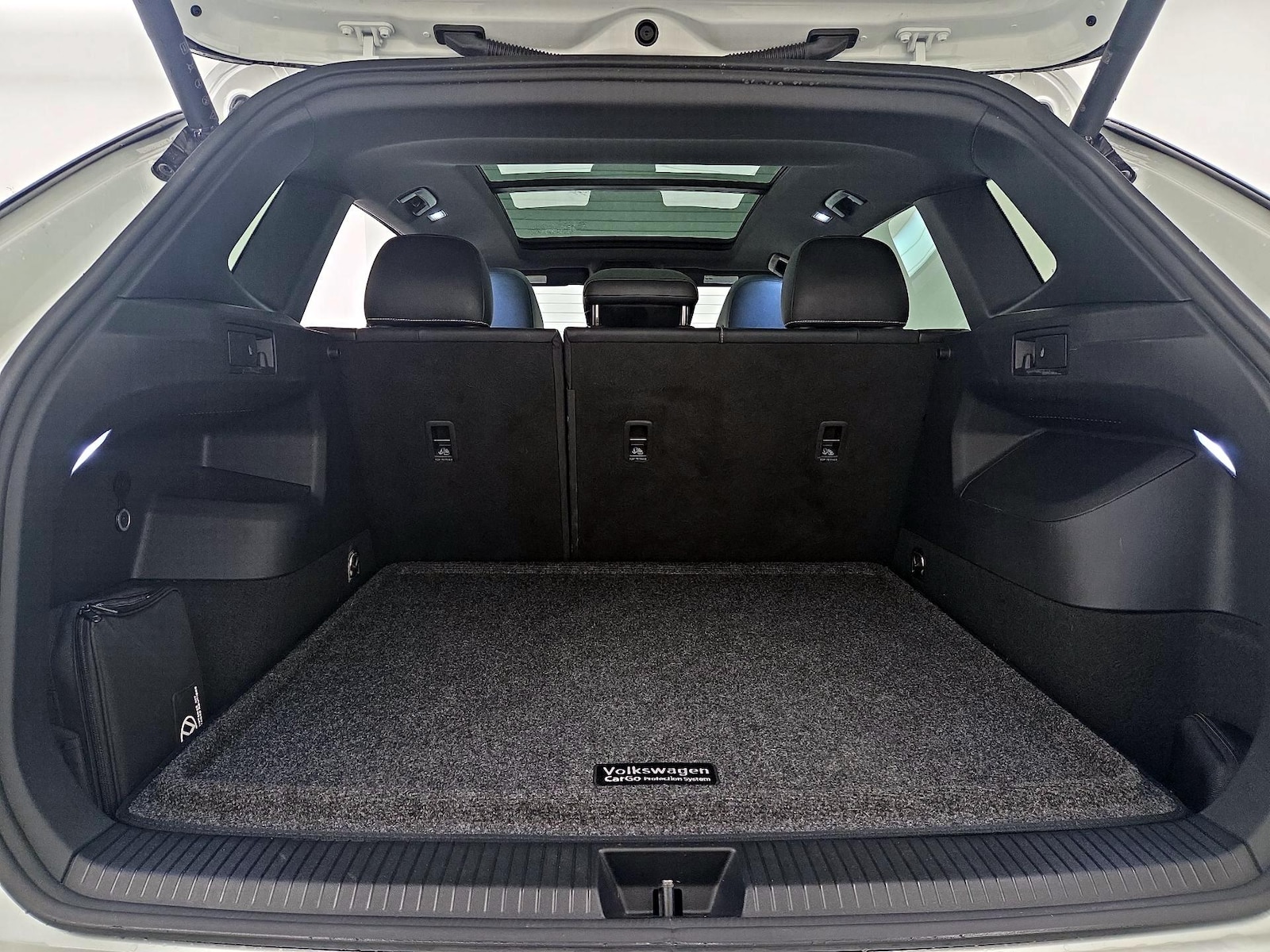 2025 Volkswagen Tiguan SE R-LINE BLACK - Photo 22