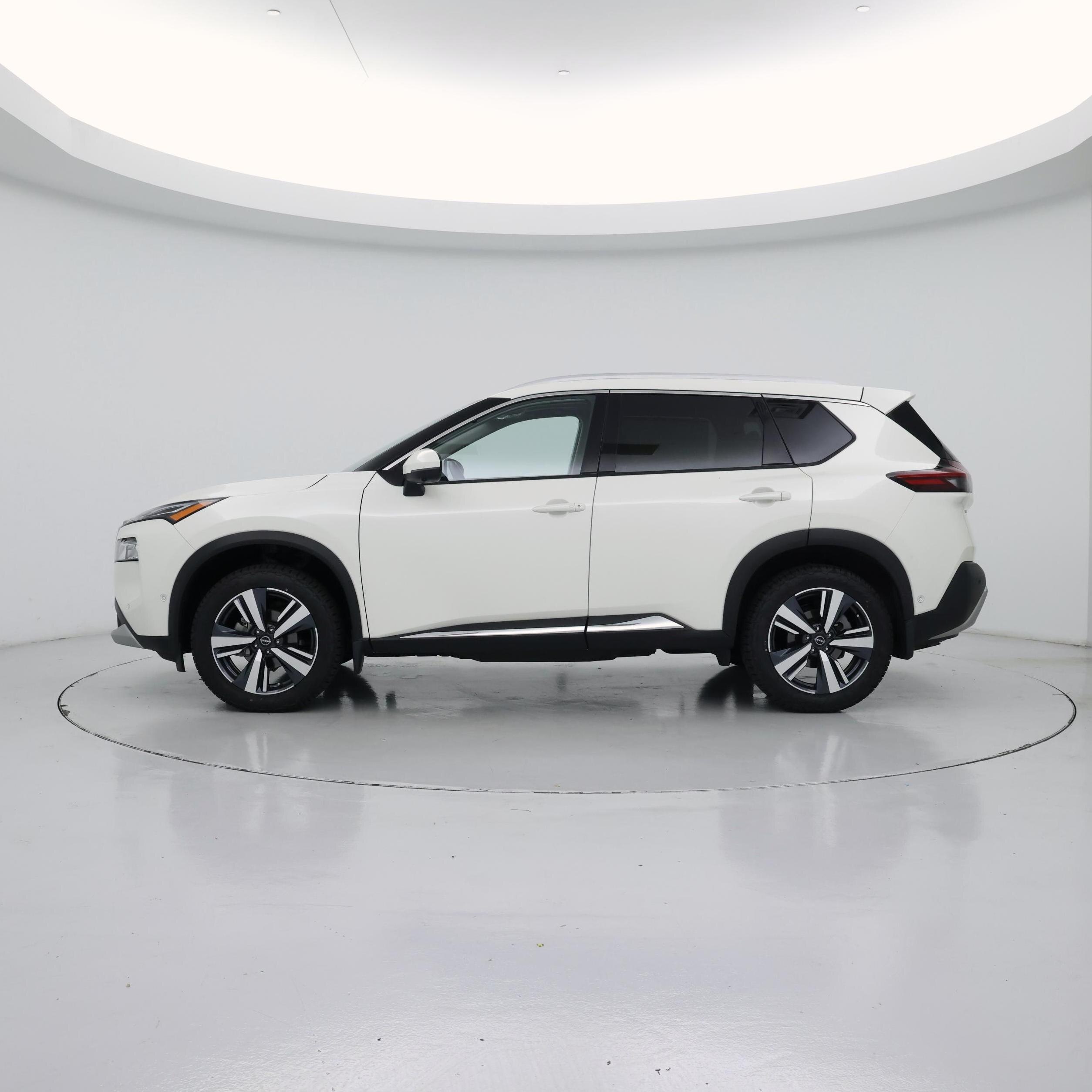 Thumbnail: 2023 Nissan Rogue - 3