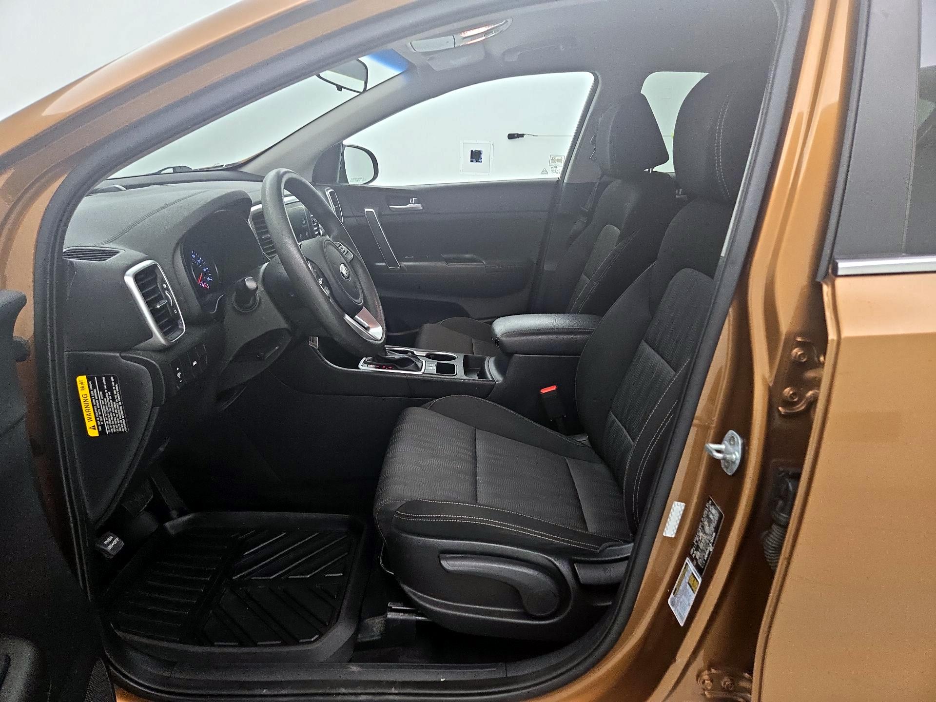 Thumbnail: 2020 Kia Sportage - 11