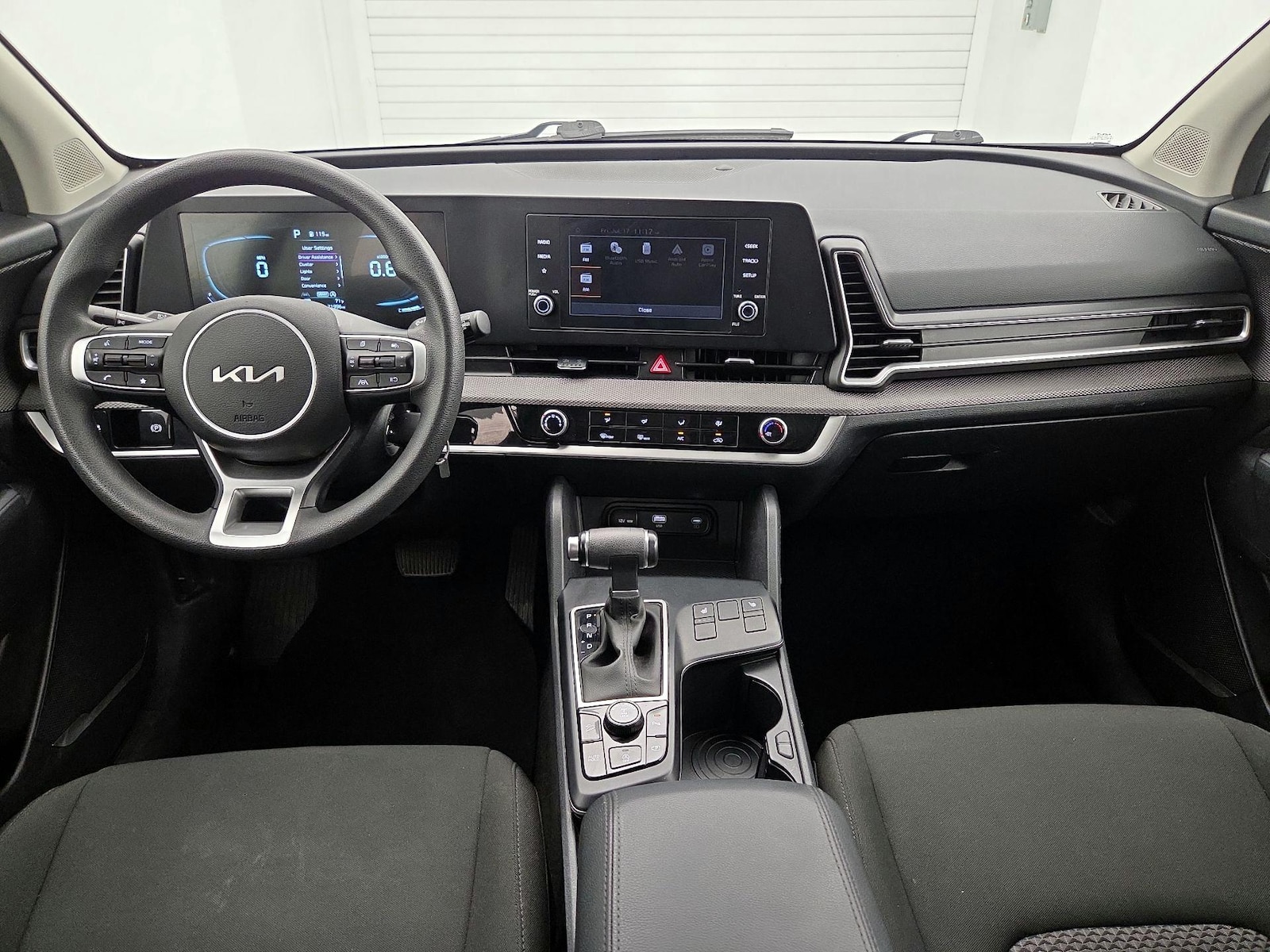 2025 Kia Sportage LX - Photo 10