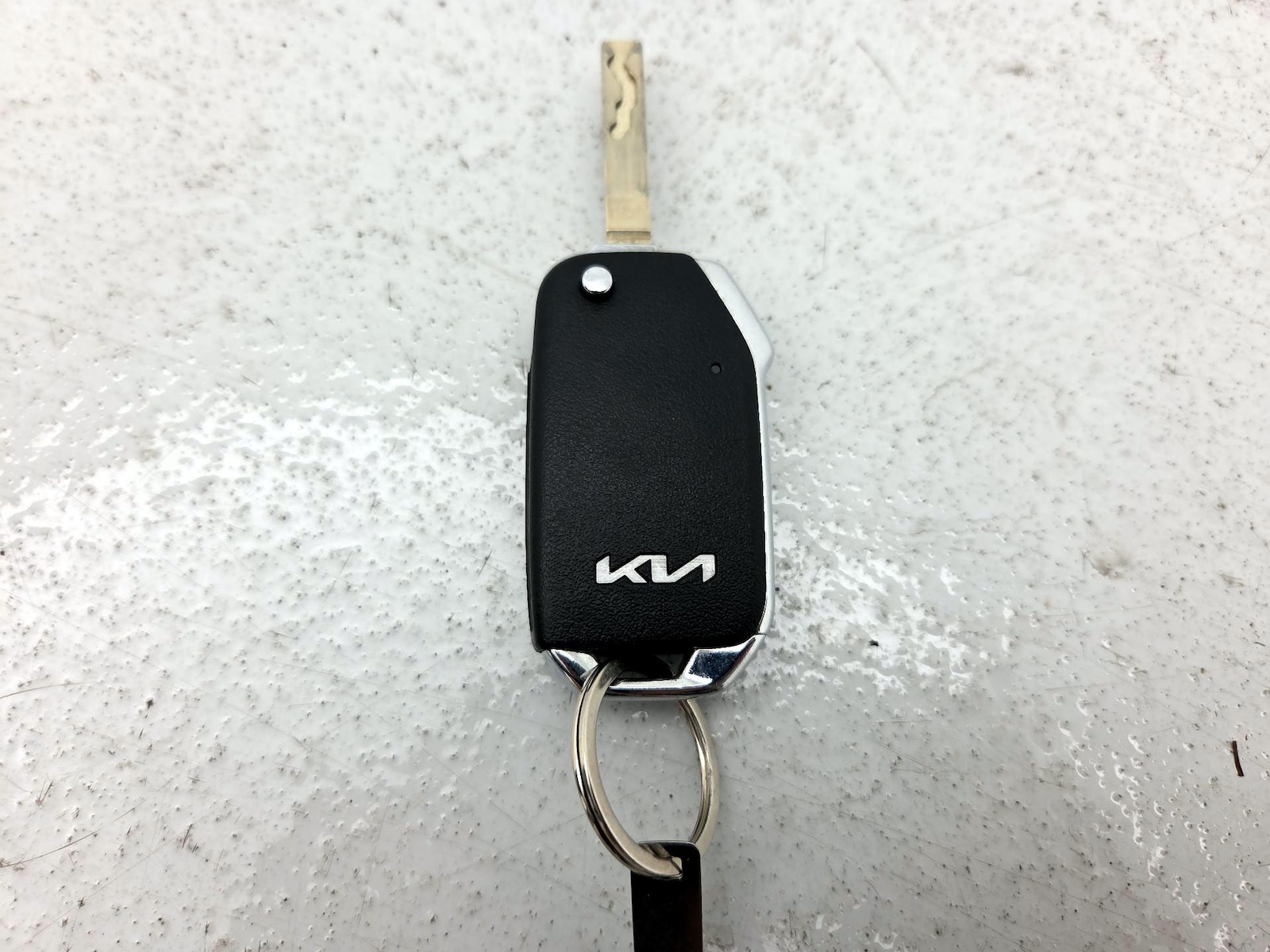 2025 Kia Sportage LX - Photo 23