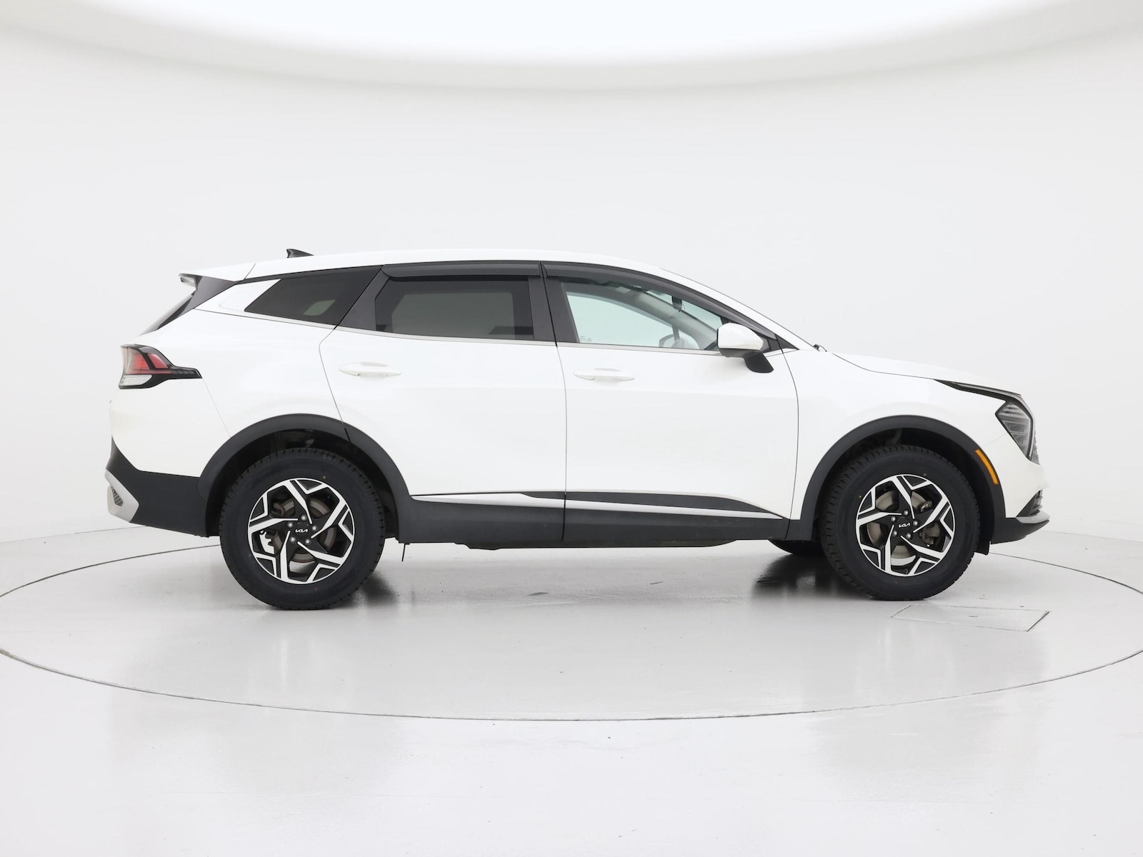 2025 Kia Sportage LX - Photo 8