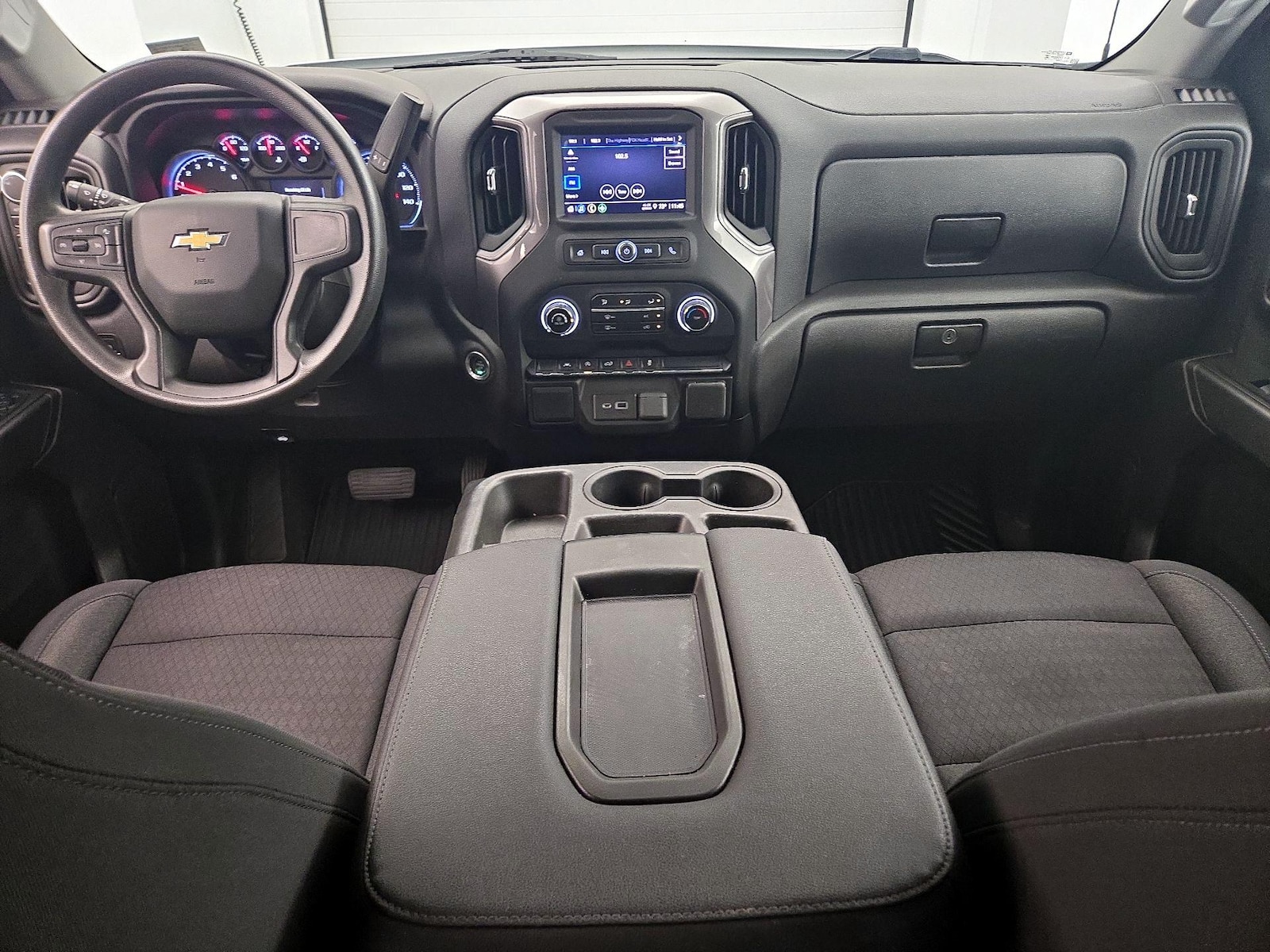 2023 Chevrolet Silverado 1500 Custom - Photo 10