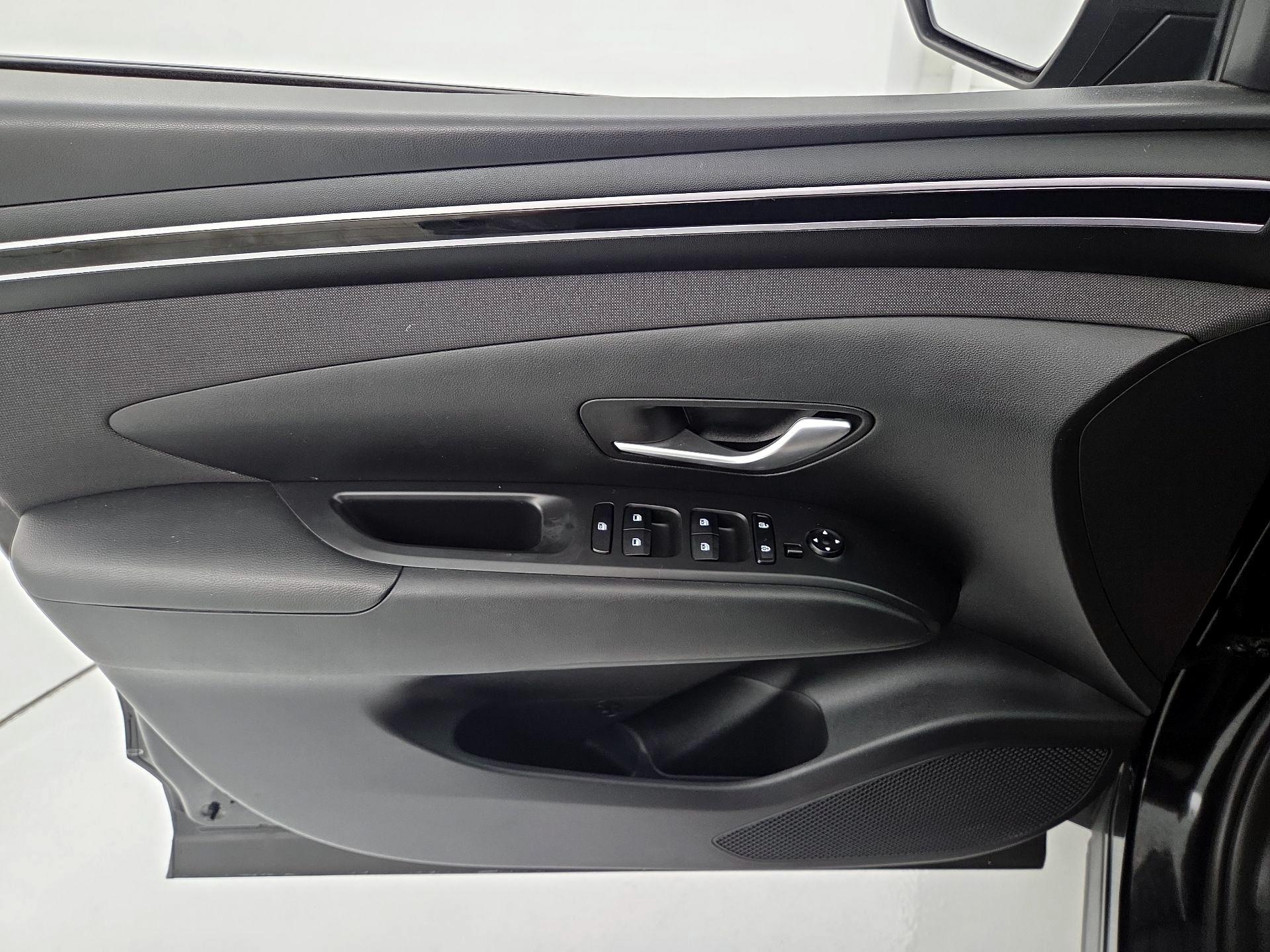 Thumbnail: 2023 Hyundai Tucson - 12
