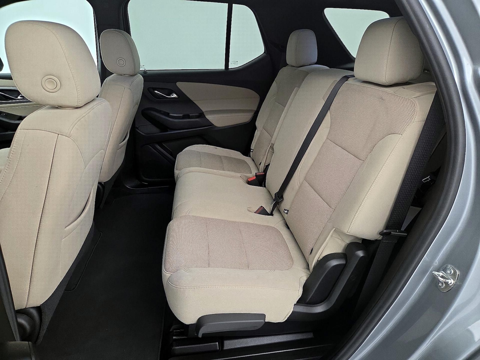 2023 Chevrolet Traverse LS - Photo 21