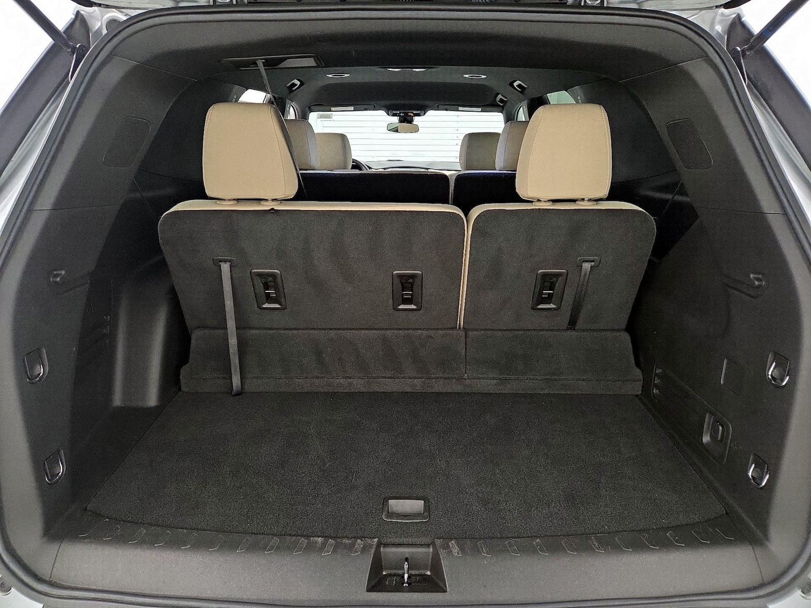 2023 Chevrolet Traverse LS - Photo 23