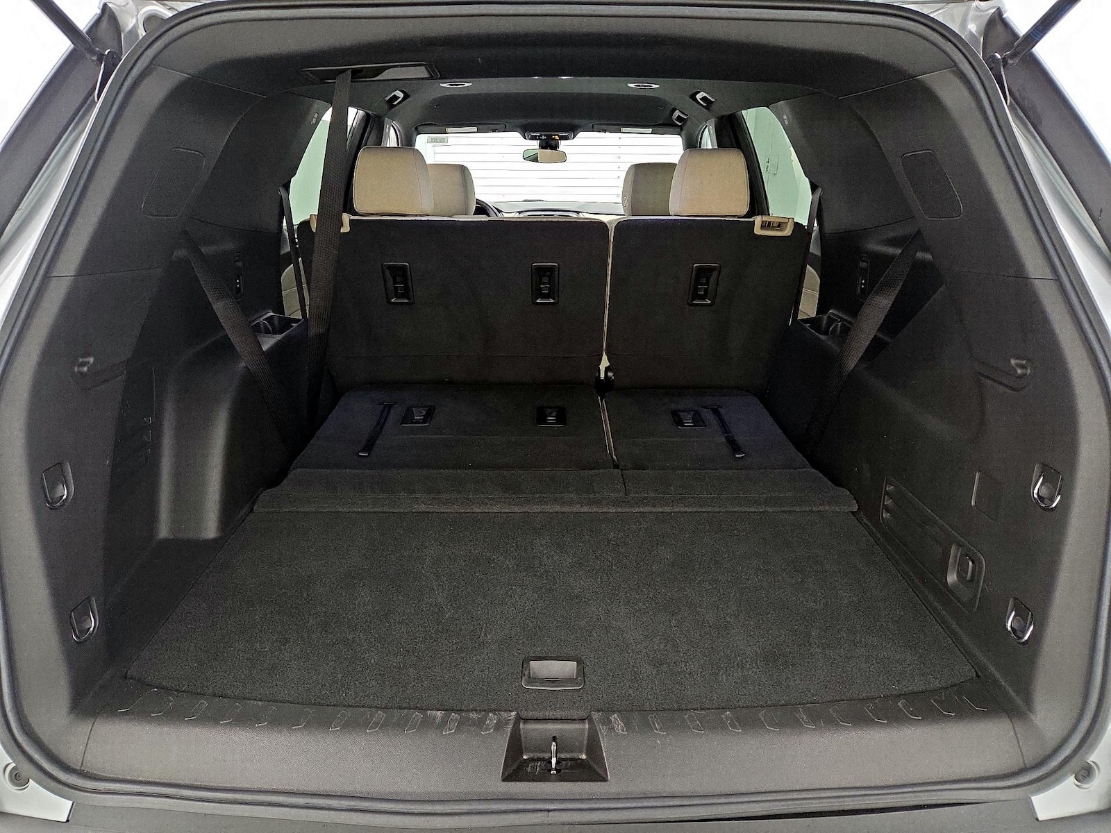 2023 Chevrolet Traverse LS - Photo 24
