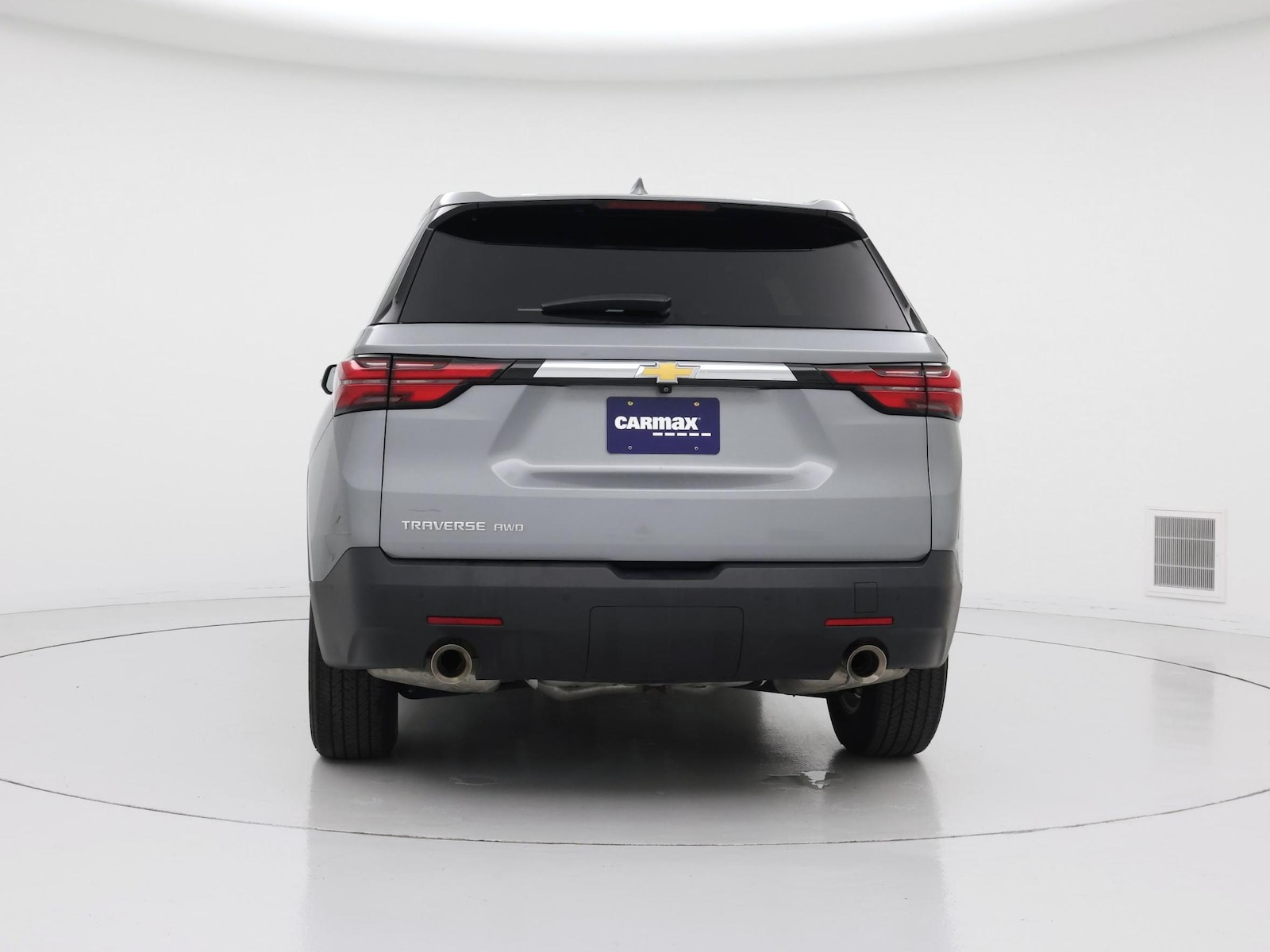 2023 Chevrolet Traverse LS - Photo 7