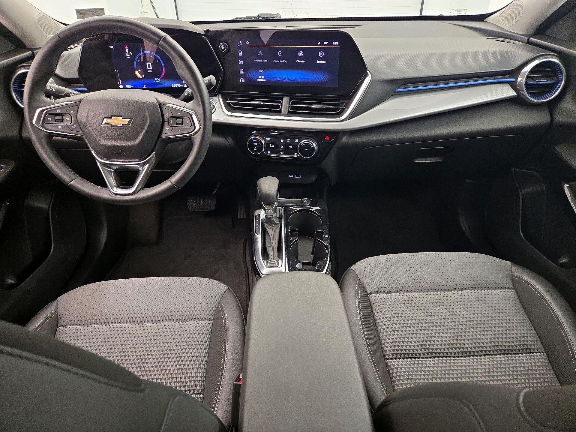 Thumbnail: 2024 Chevrolet Trax - 9