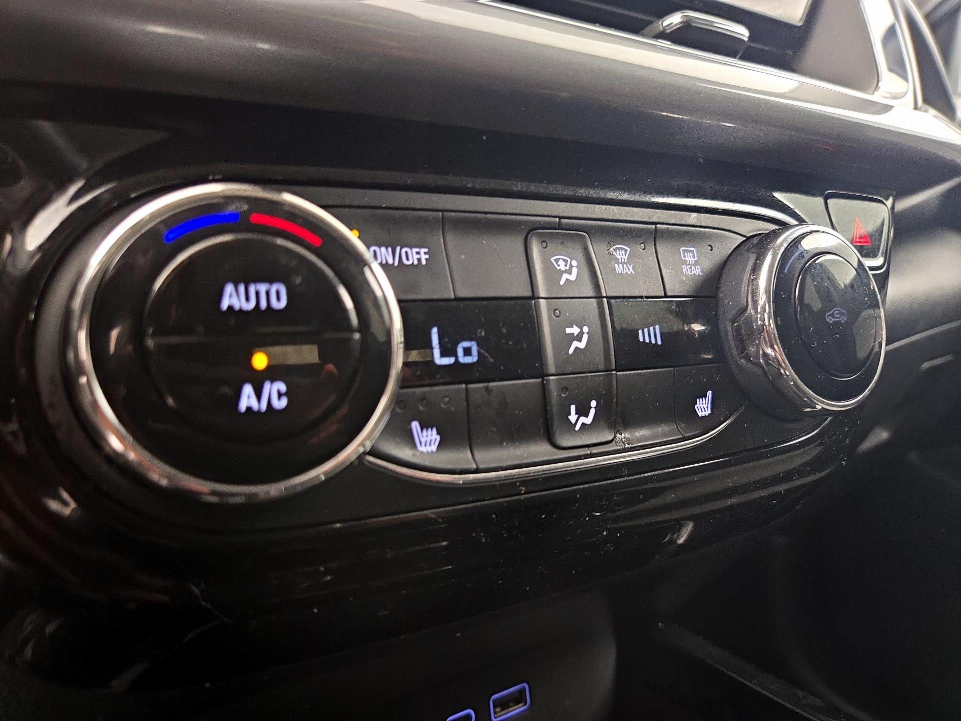 Thumbnail: 2024 Chevrolet Trax - 16