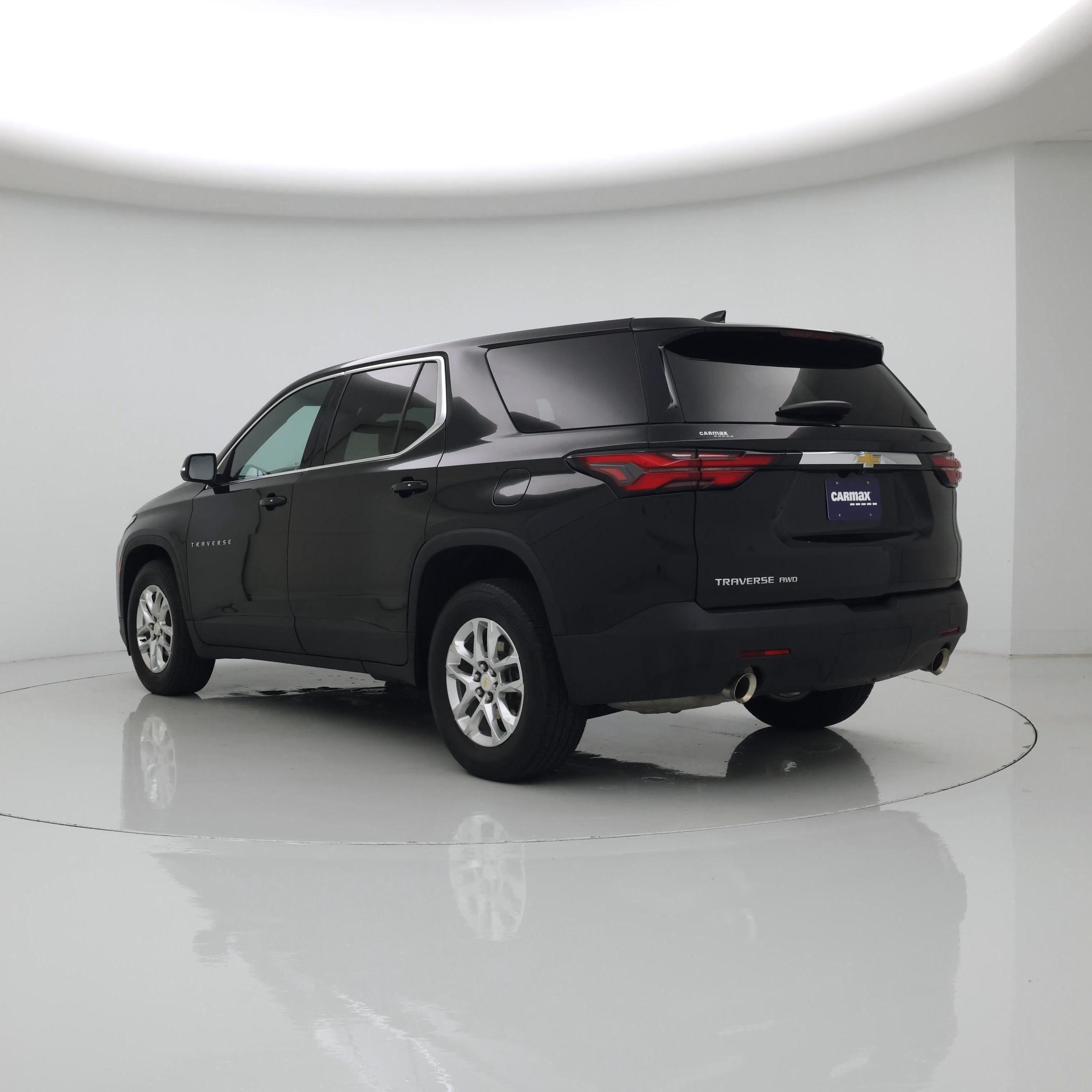 Thumbnail: 2023 Chevrolet Traverse - 2