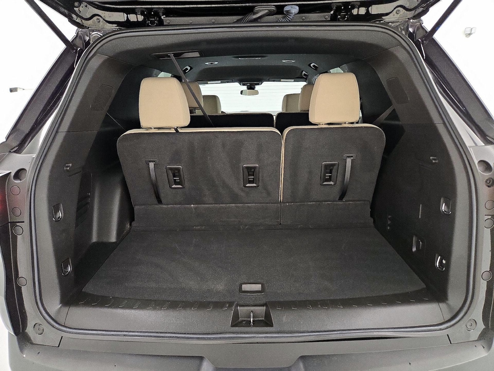 2023 Chevrolet Traverse LS - Photo 22