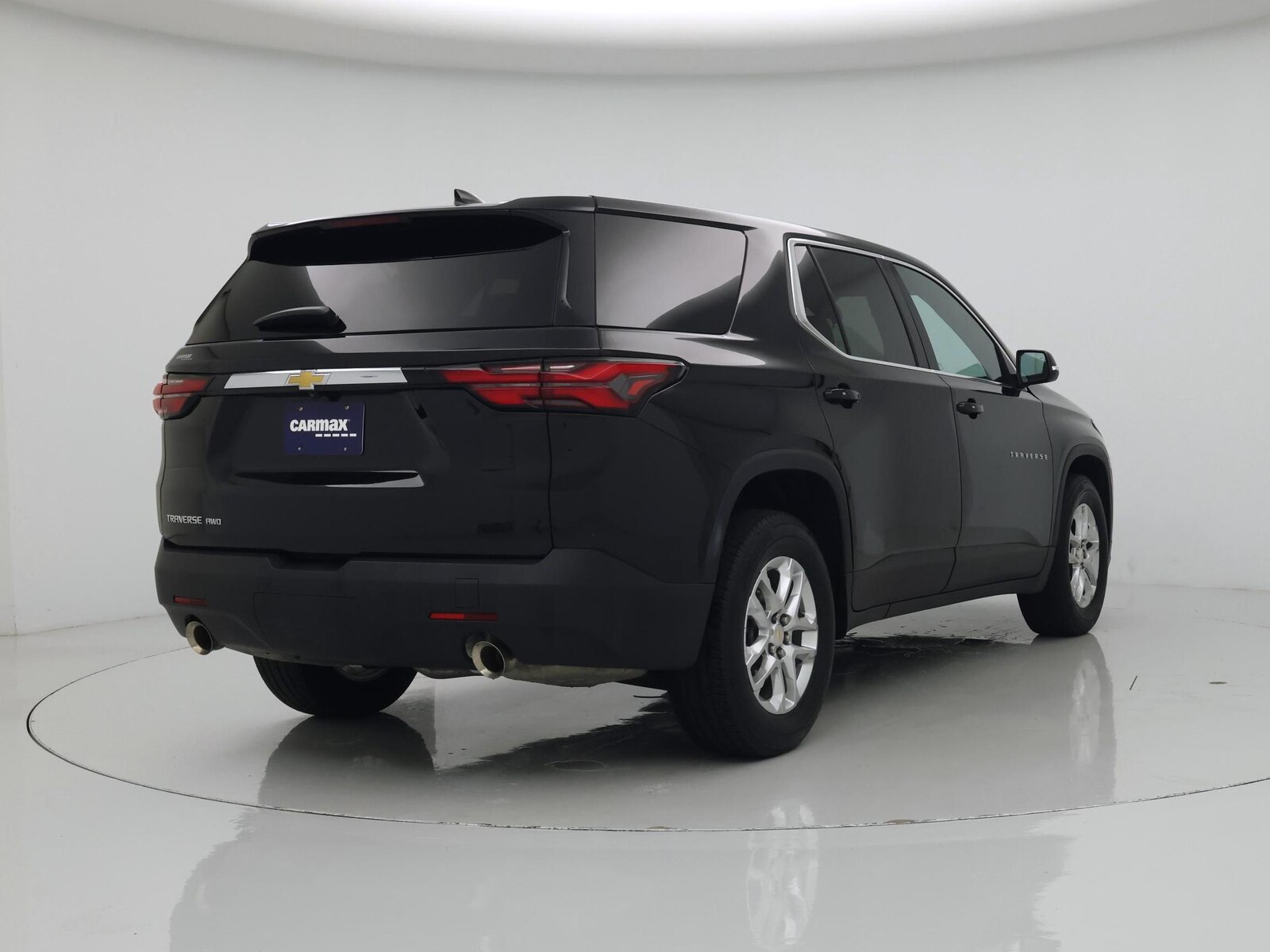 2023 Chevrolet Traverse LS - Photo 9