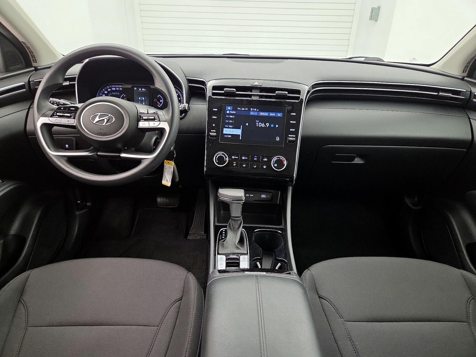 2024 Hyundai Tucson SE - Photo 10